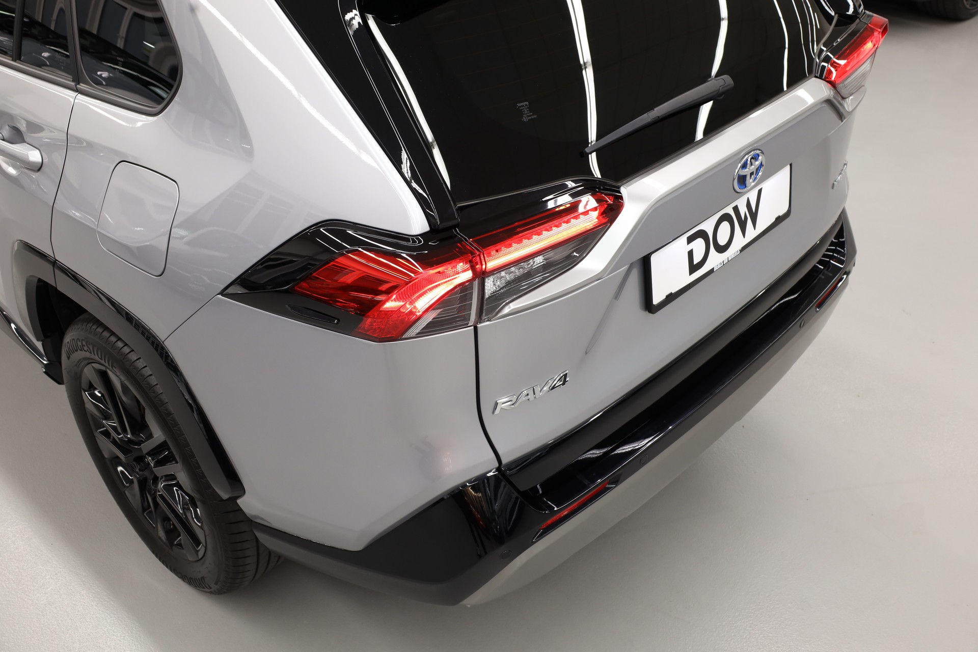 TOYOTA RAV-4 2.5 HEV Style e-CVT 4WD-image-8