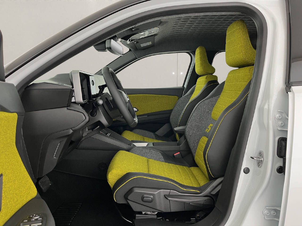 RENAULT R5 E-Tech Comfort Range iconic-image-7