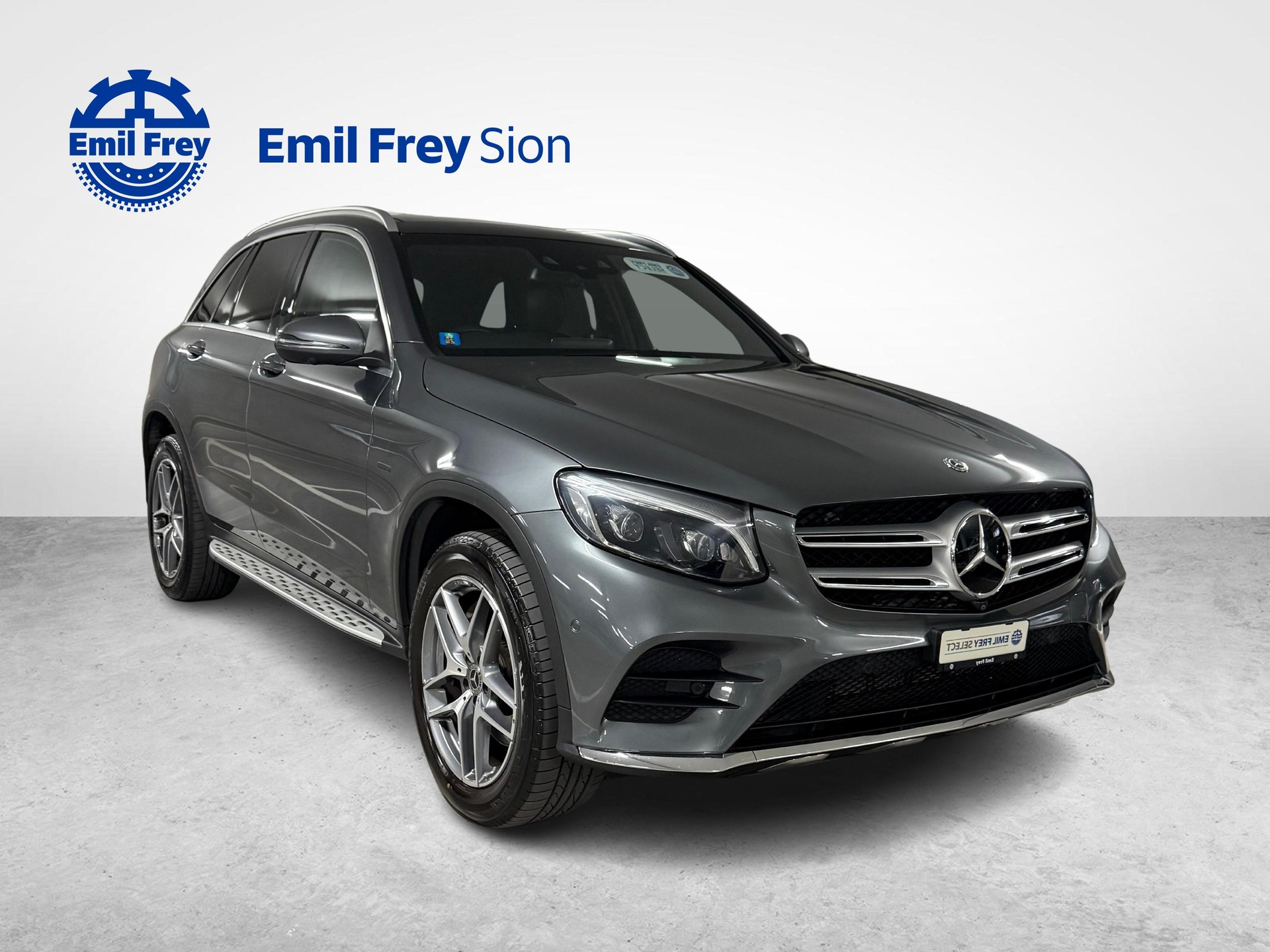 MERCEDES-BENZ GLC 350 e AMG Line 4m-showroom-element-2