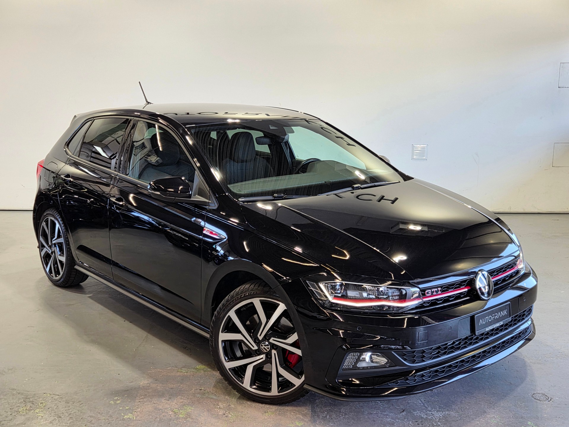 VW Polo 2.0 TSI GTI DSG-image-18