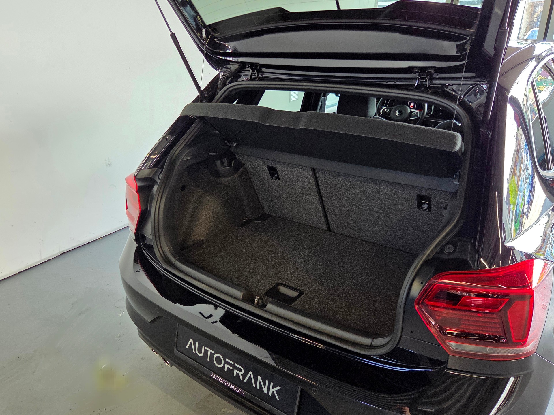 VW Polo 2.0 TSI GTI DSG-image-22
