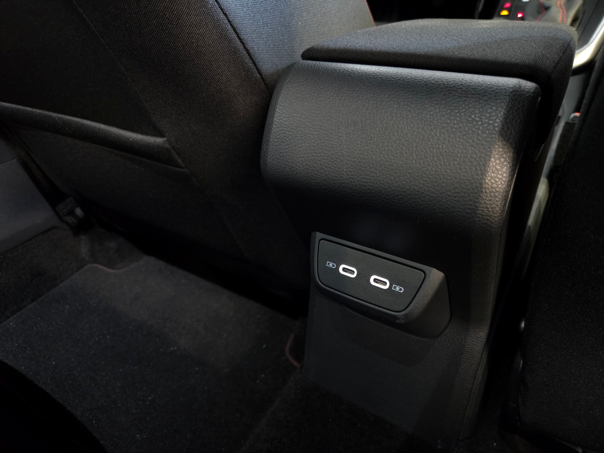 VW Polo 2.0 TSI GTI DSG-image-21