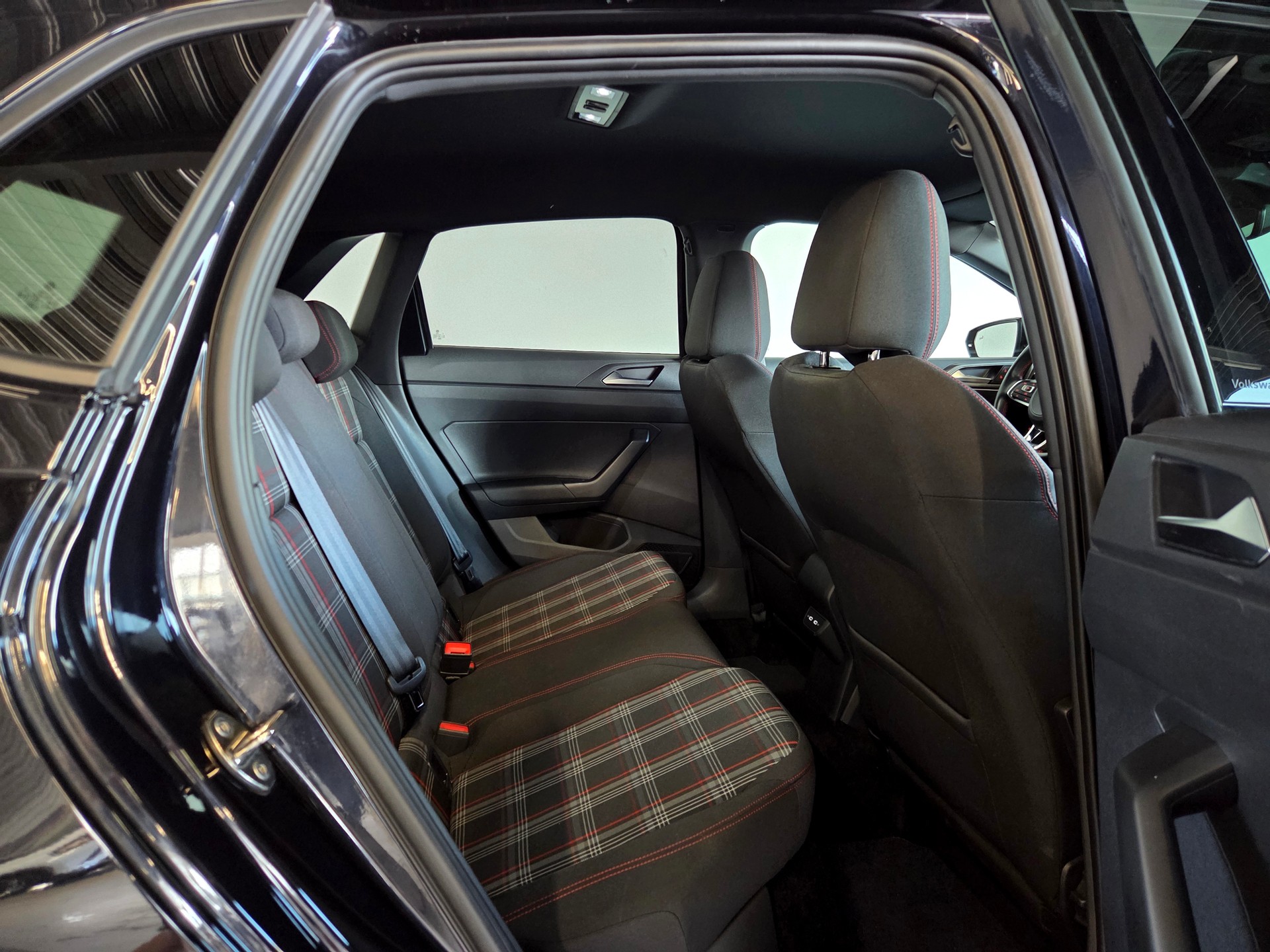 VW Polo 2.0 TSI GTI DSG-image-20