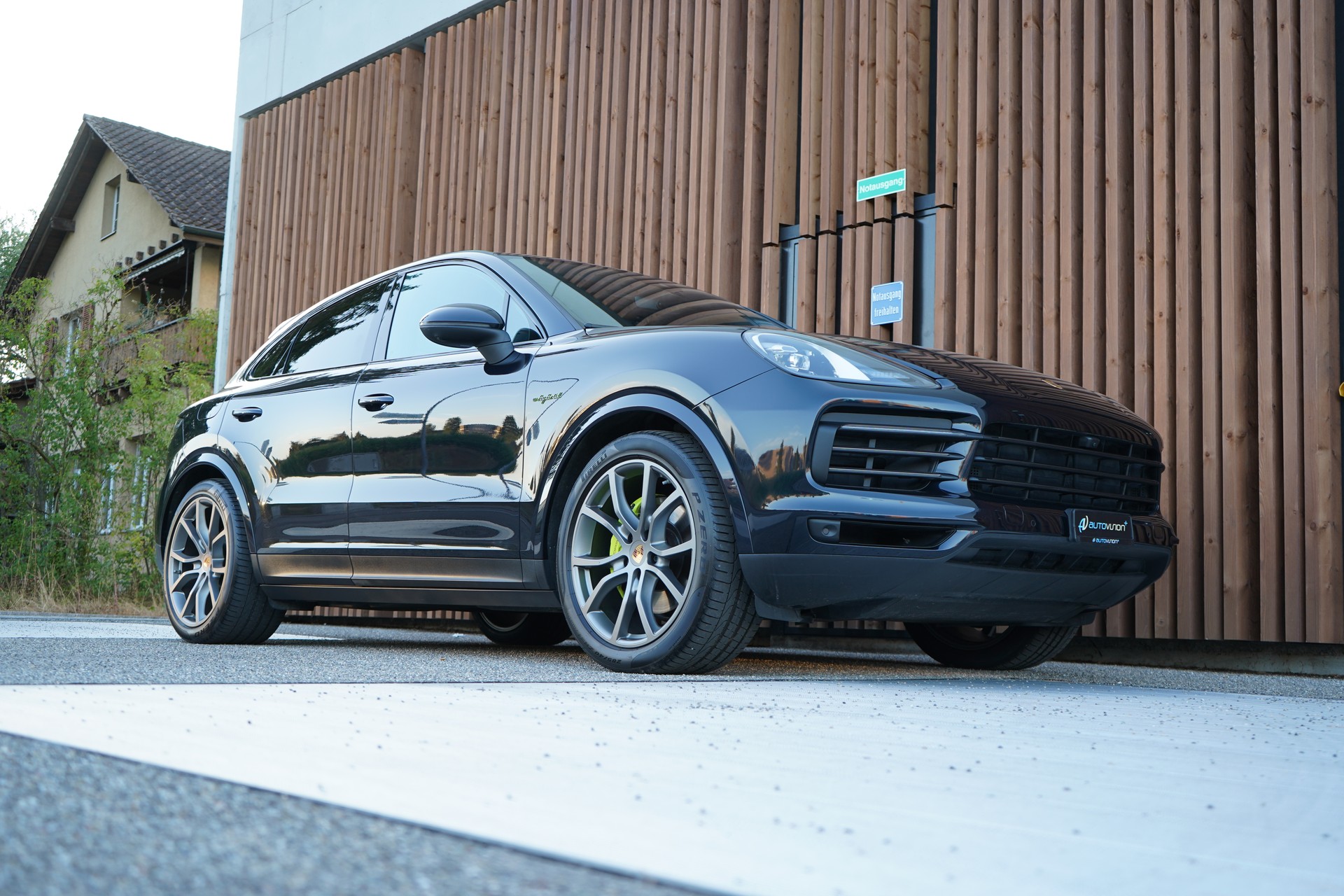 PORSCHE CAYENNE COUPÉ E-HYBRID PLATINUM EDITION l 462 PS-image-5