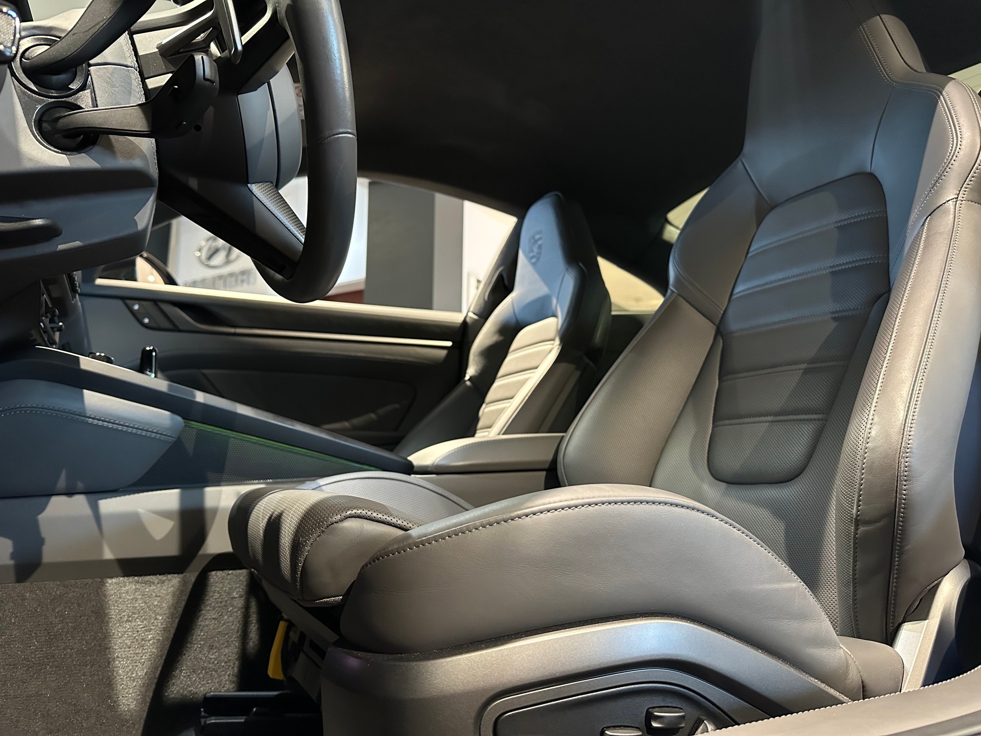 PORSCHE 911 Carrera GTS PDK-image-11