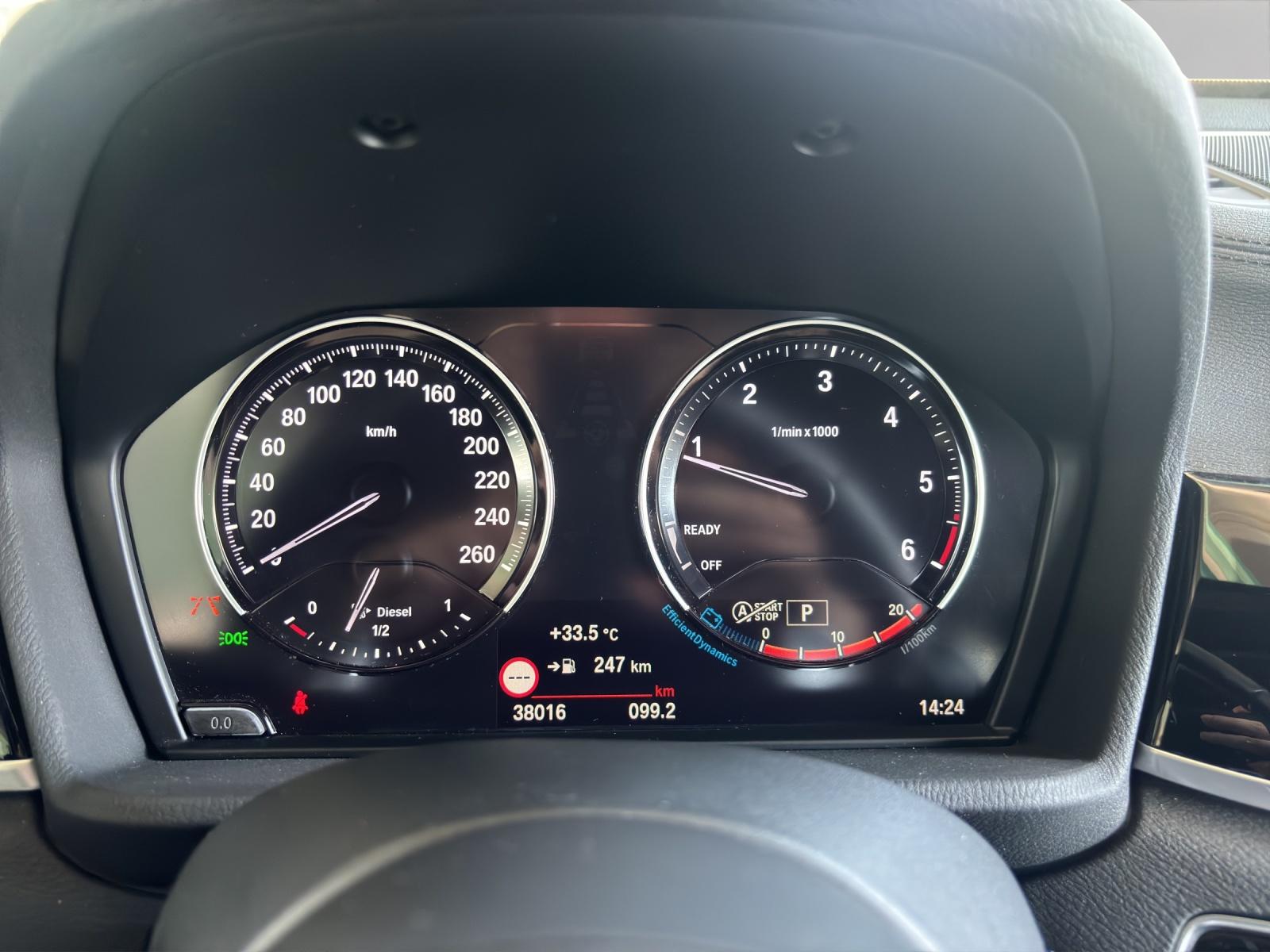 BMW X1 25d xDrive SAG-image-13