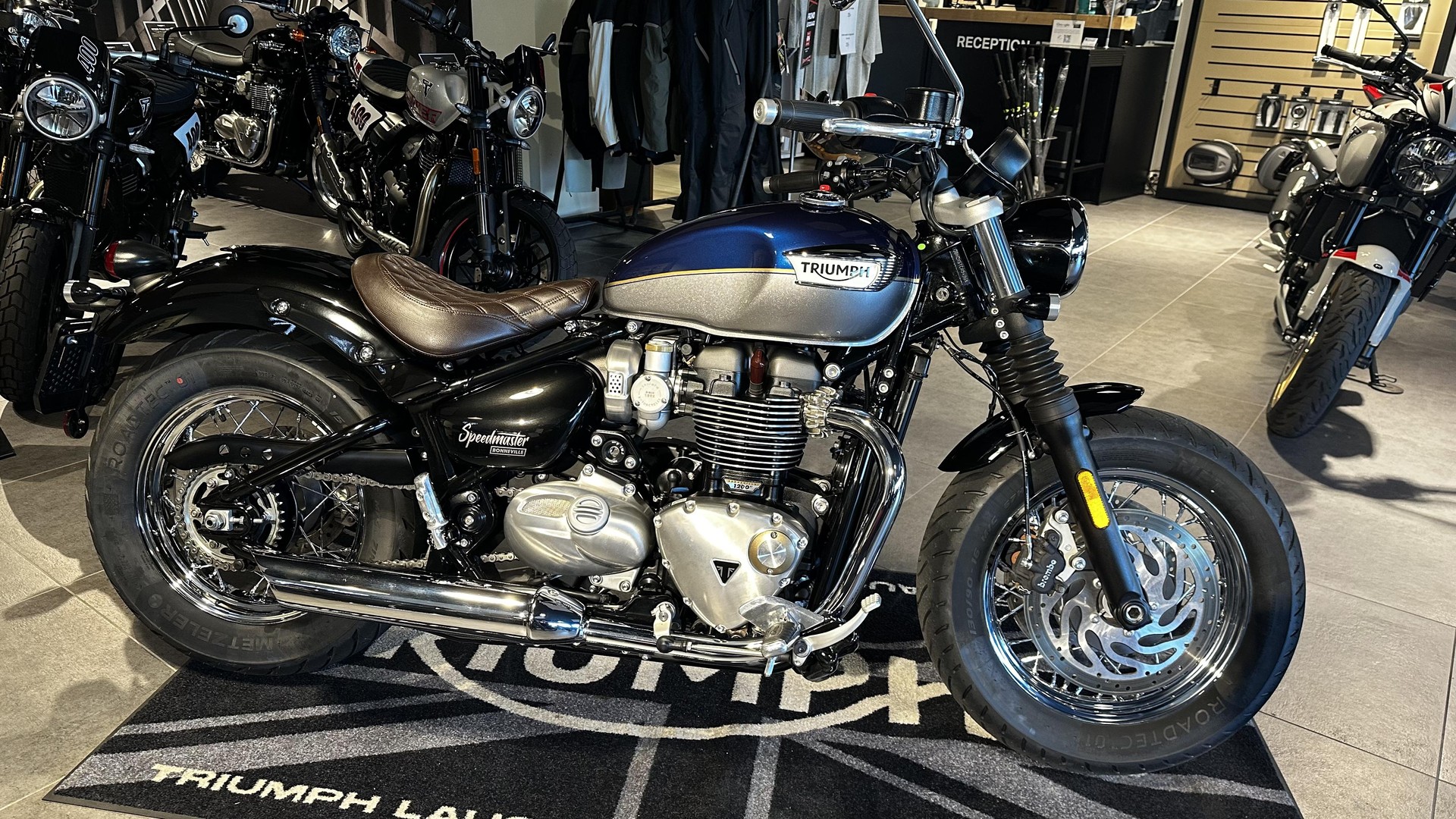 TRIUMPH Speedmaster-showroom-element-1