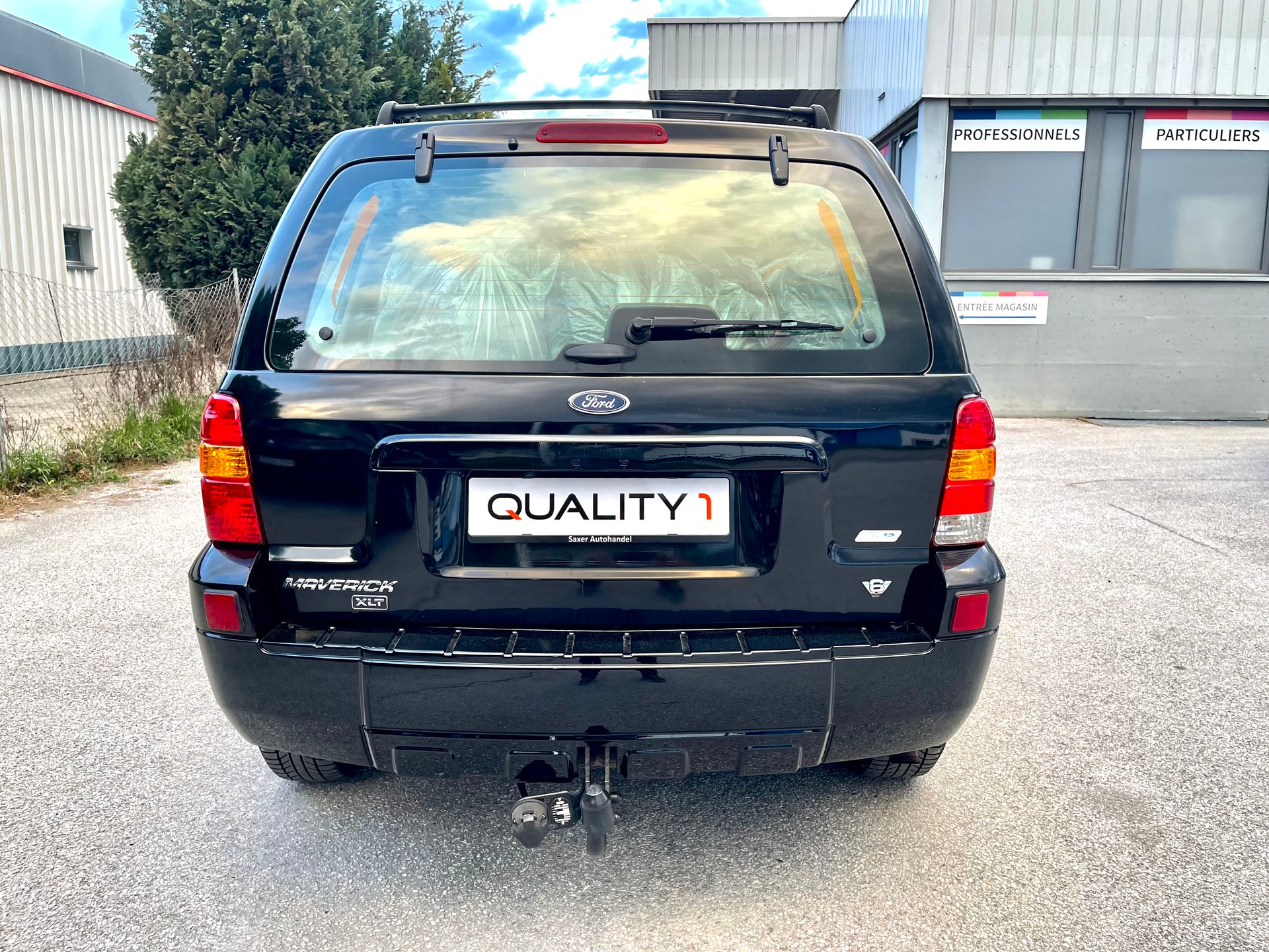 FORD Maverick 3.0 24V Executive-showroom-element-2