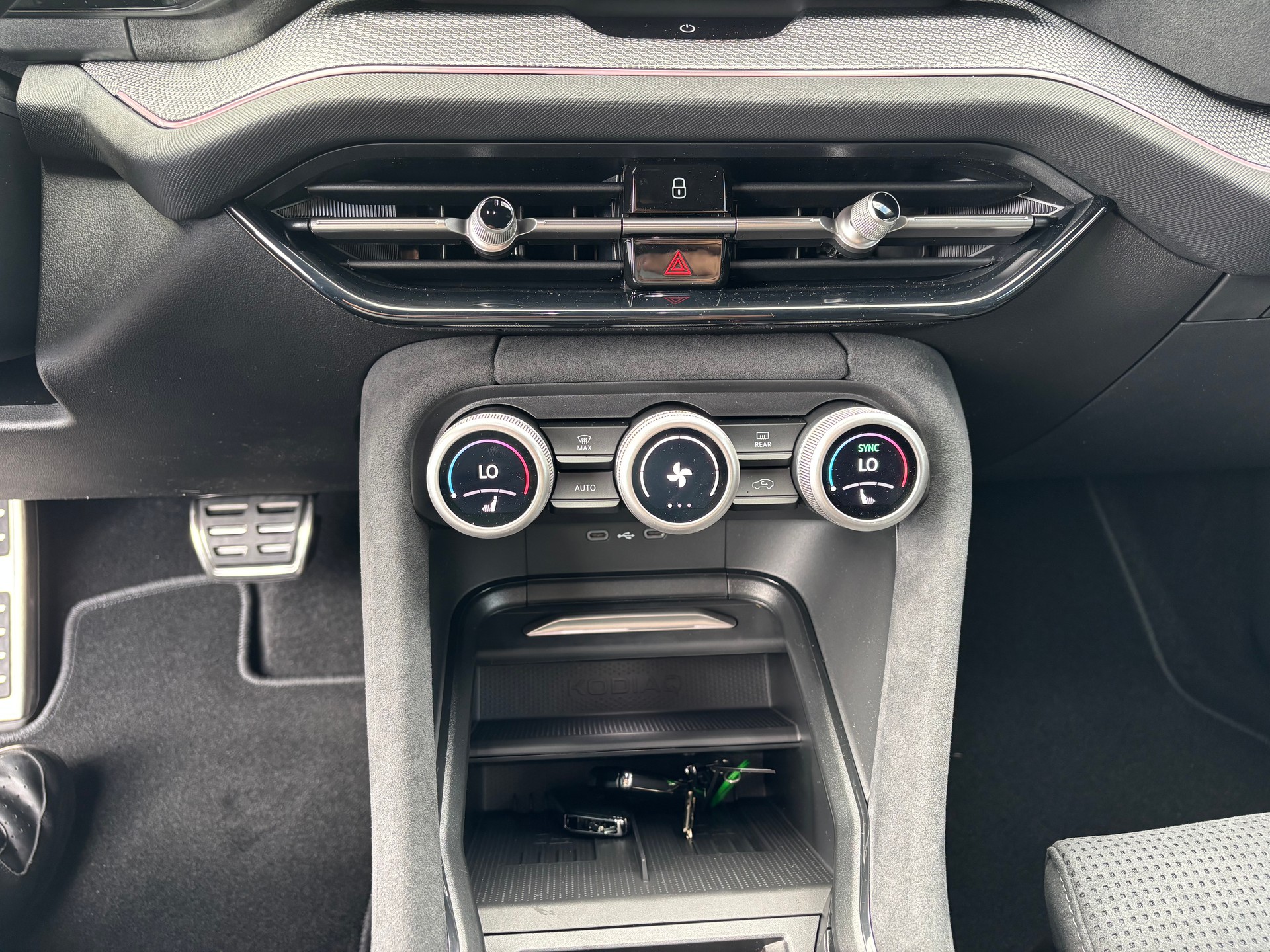 SKODA Kodiaq 2.0 TSI Sportline 4x4-image-15