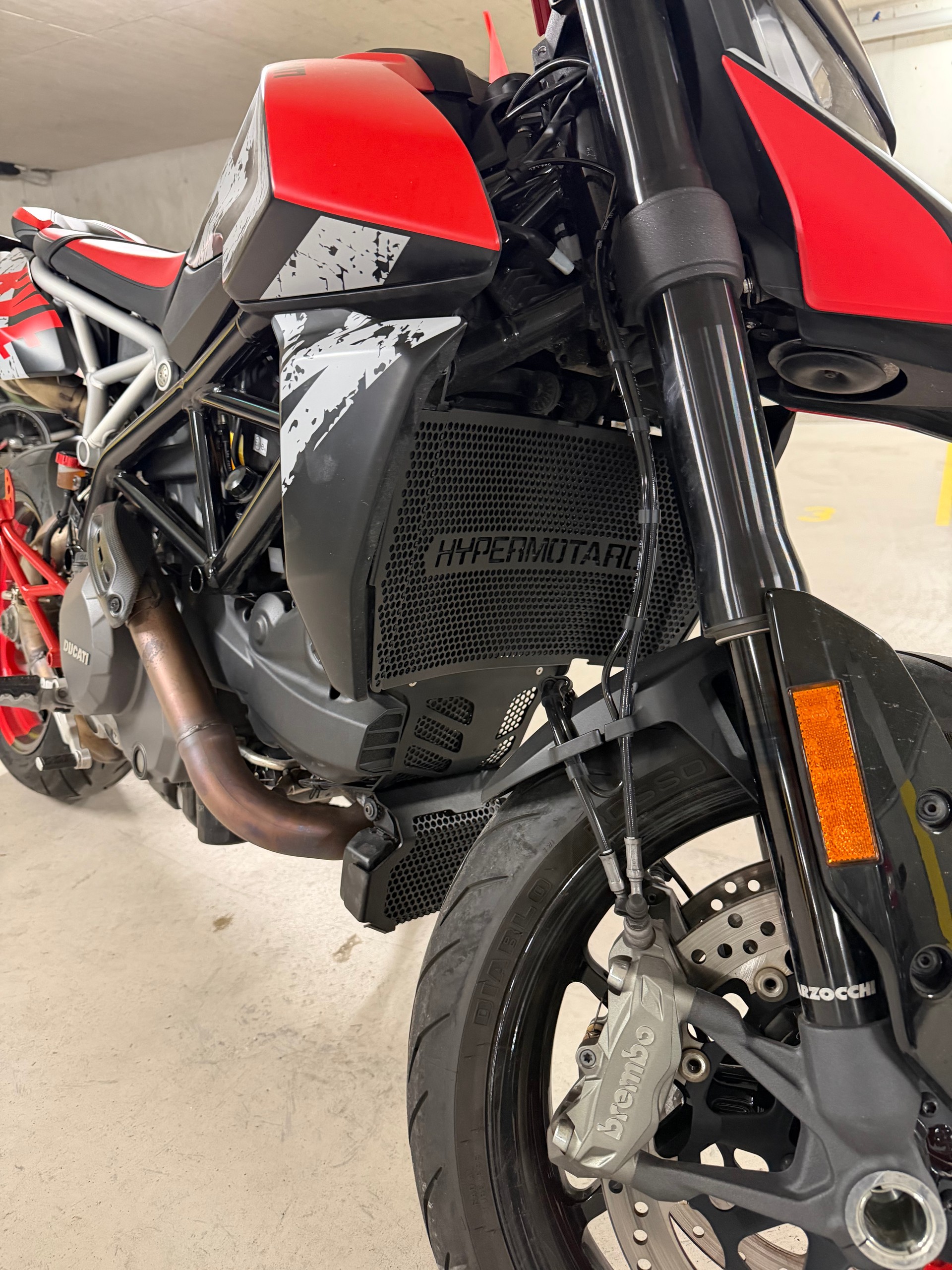 DUCATI Hypermotard 950 RVE (35kW)-image-3
