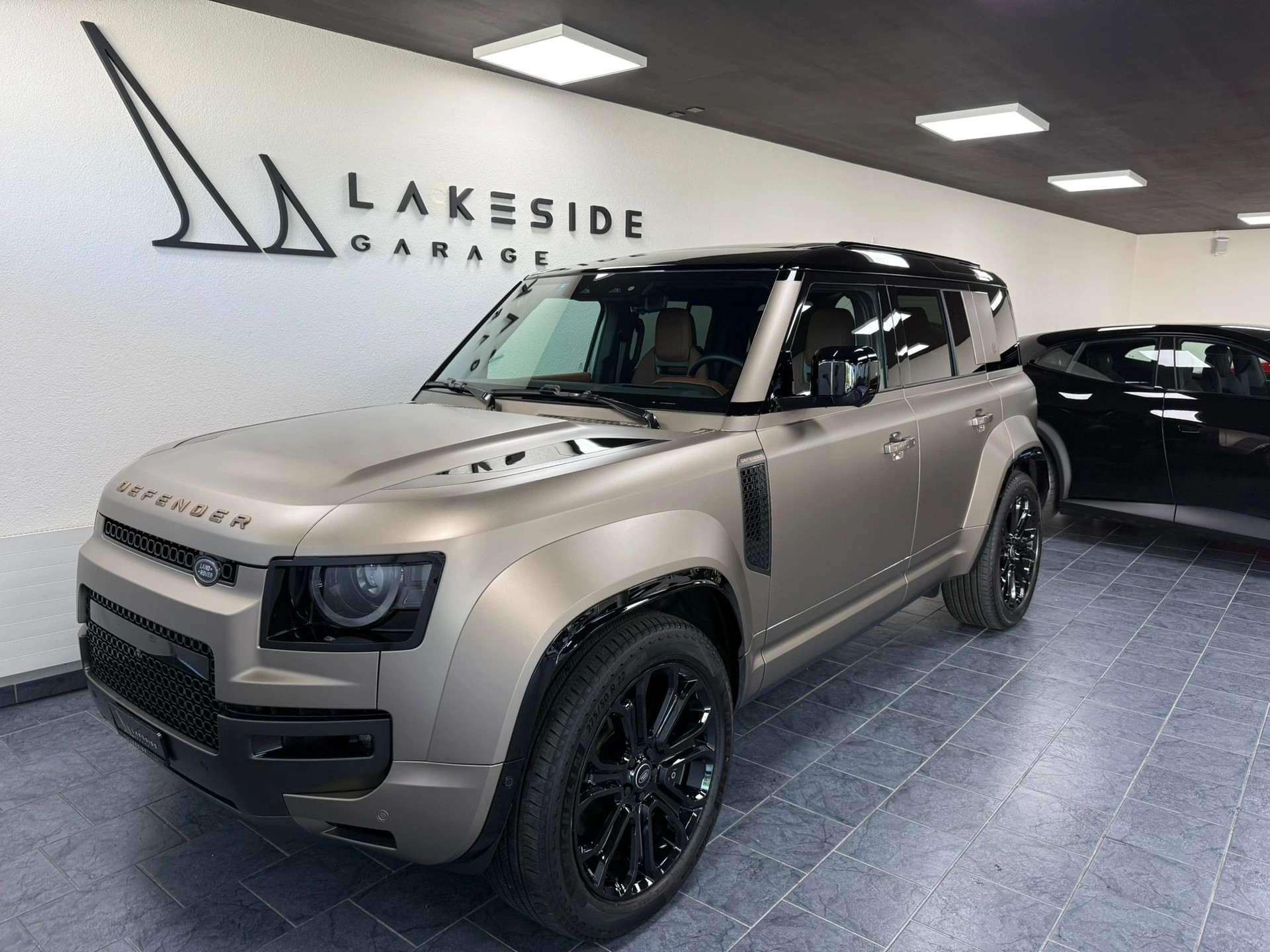 LAND ROVER Defender 110 635 V8 4.4 Octa AT8