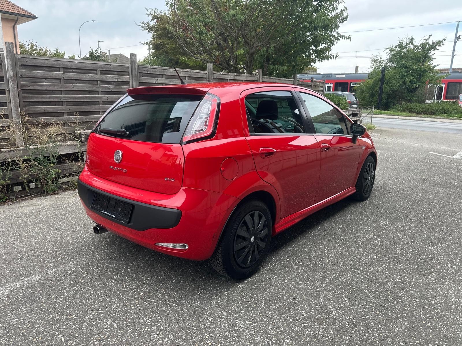 FIAT Punto Evo 1.4 16V Turbo Sport-showroom-element-3