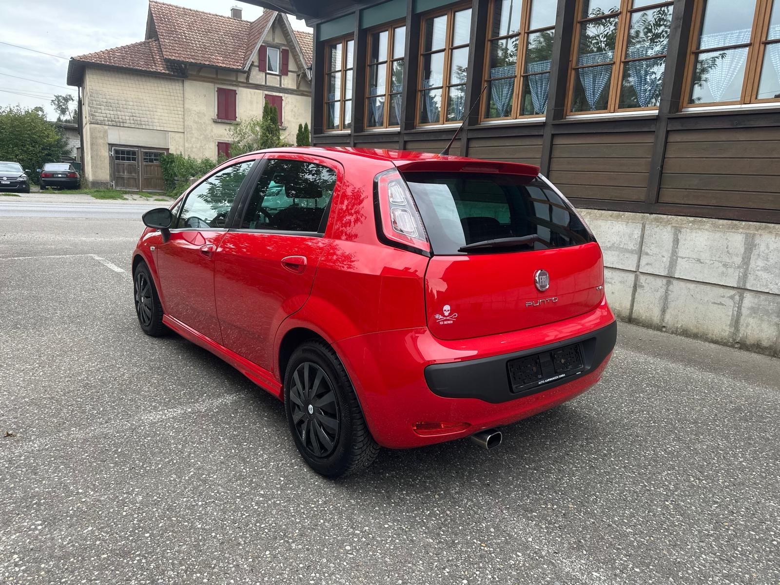 FIAT Punto Evo 1.4 16V Turbo Sport-showroom-element-2