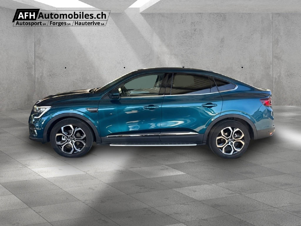 RENAULT Arkana 1.6 E-Tech techno-showroom-element-1