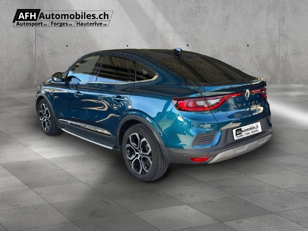 RENAULT Arkana 1.6 E-Tech techno-showroom-element-2