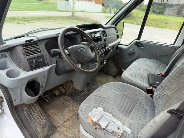 FORD Transit 2.2 TDCi 300 S Trend-image-9