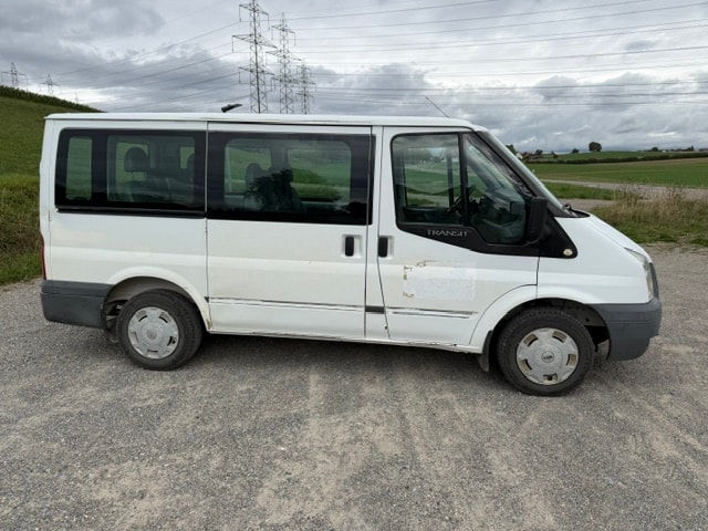 FORD Transit 2.2 TDCi 300 S Trend-image-4