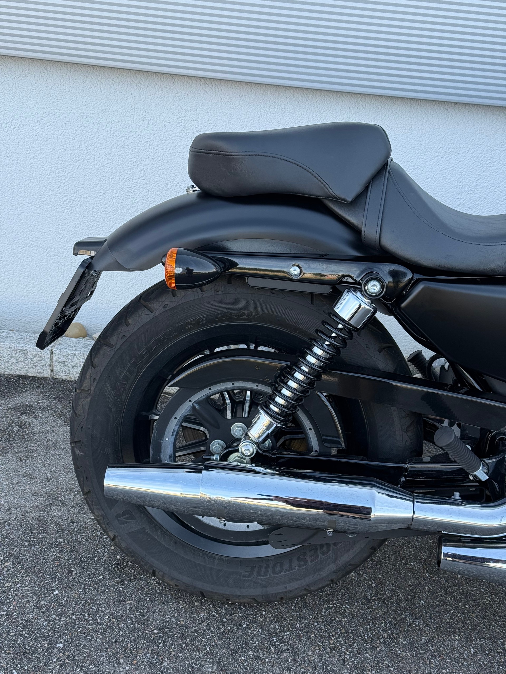 HARLEY-DAVIDSON XL 883 N Sportster Iron (25kW)-image-5