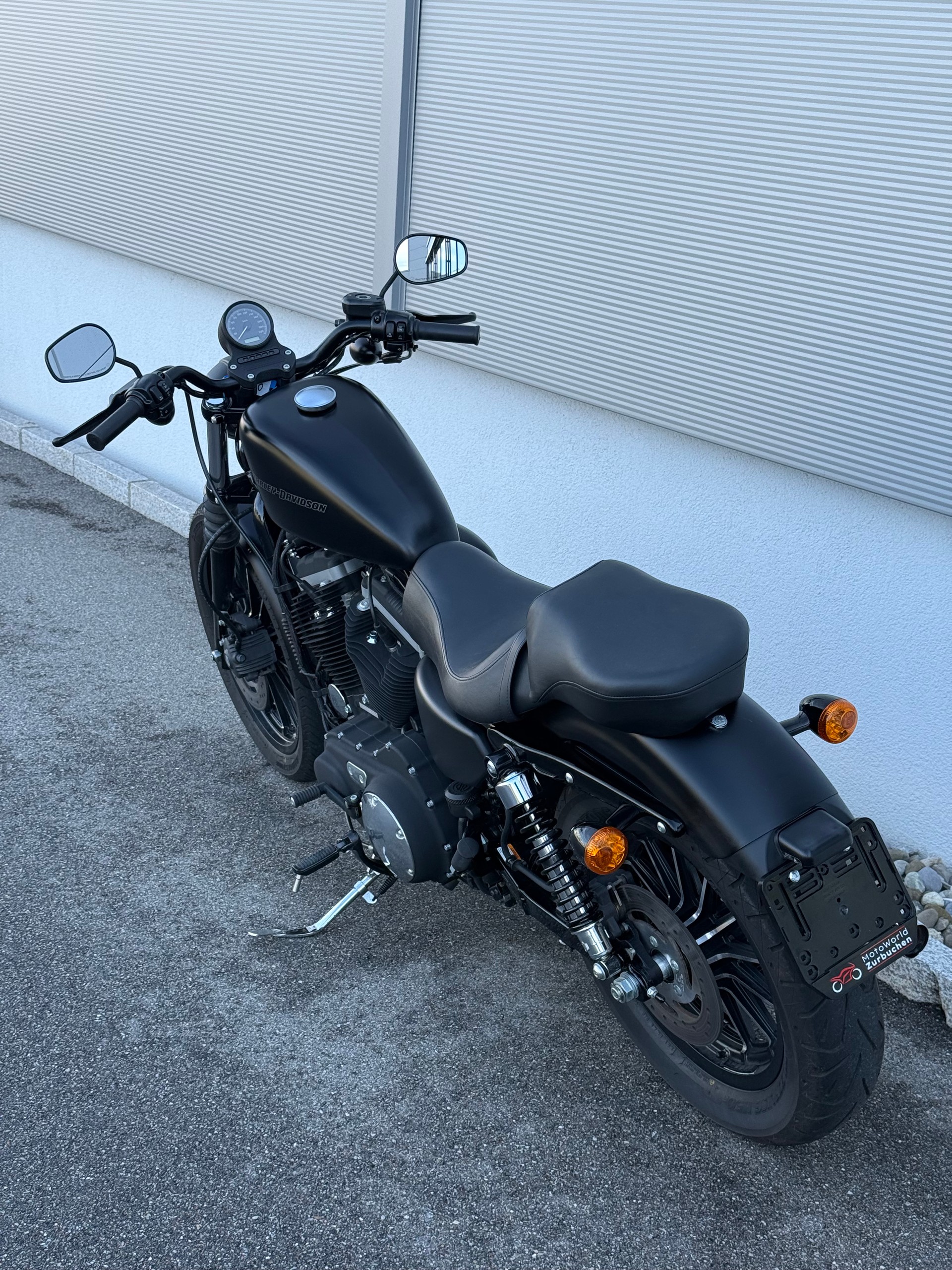 HARLEY-DAVIDSON XL 883 N Sportster Iron (25kW)-image-7