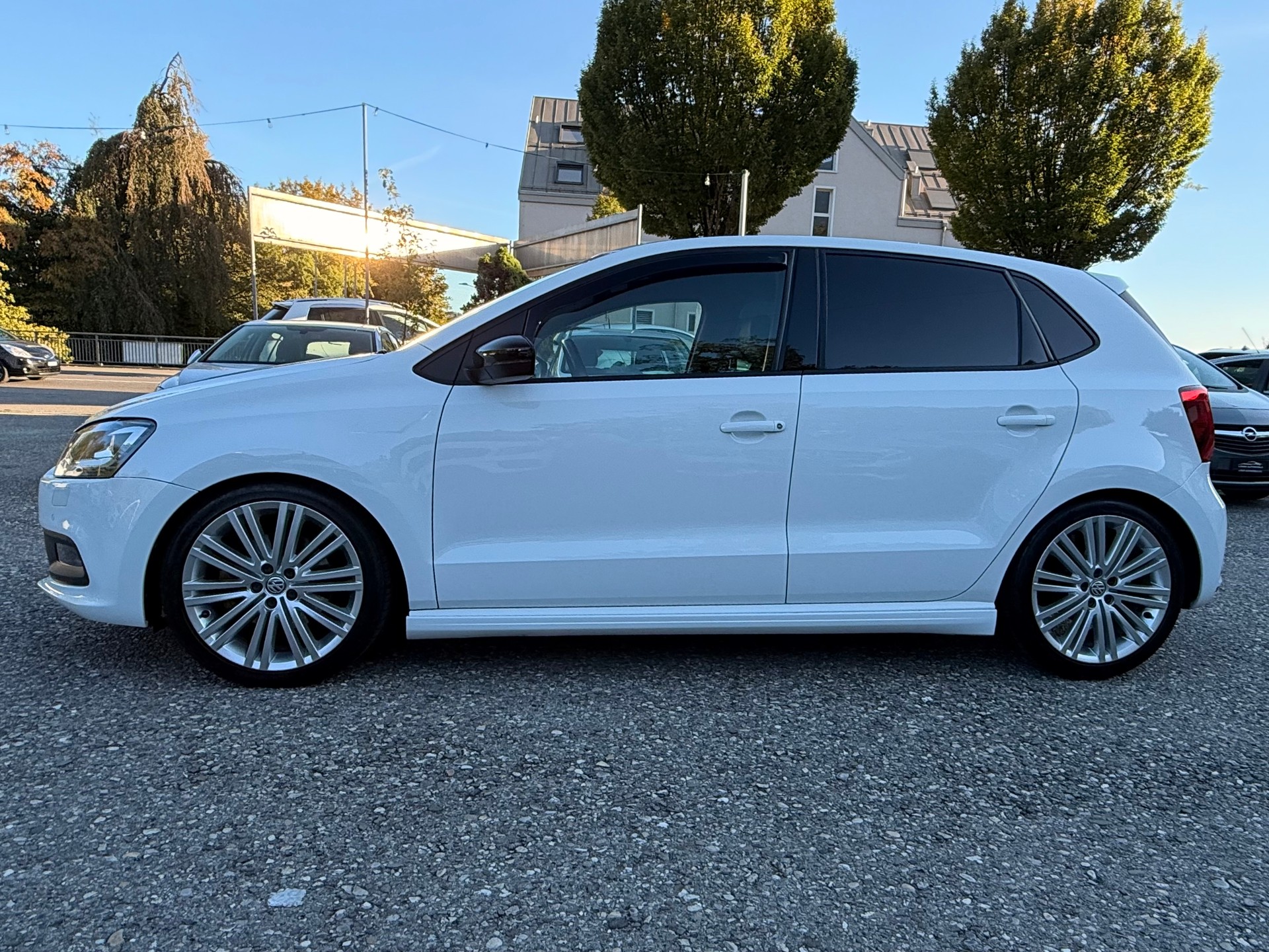 VW Polo 1.4 TSI ACT BlueGT-showroom-element-3