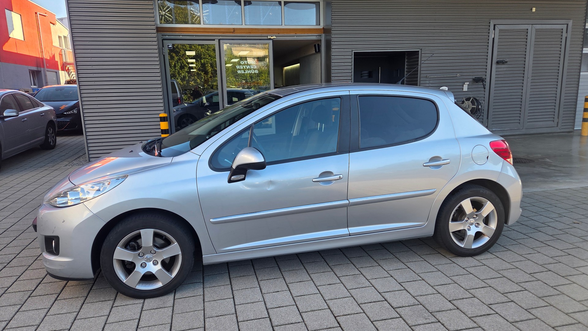 PEUGEOT 207 1.6 16V Sport-showroom-element-2