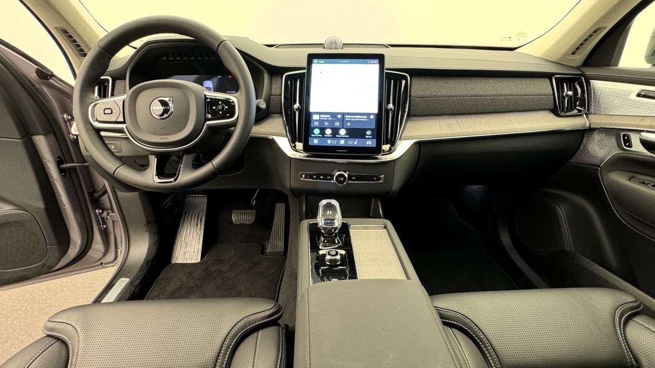 VOLVO XC90 T8 AWD PluginHybrid Ultra Dark Geartronic-image-6