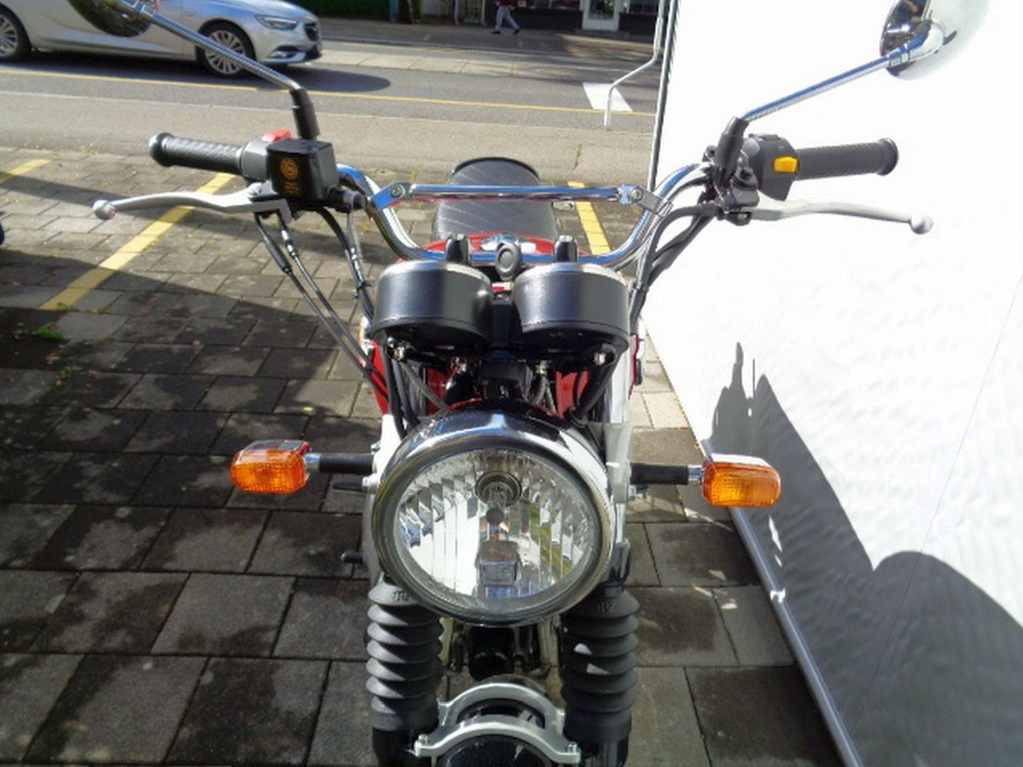 ROYAL ENFIELD INTERCEPTOR 650 TWIN-image-7