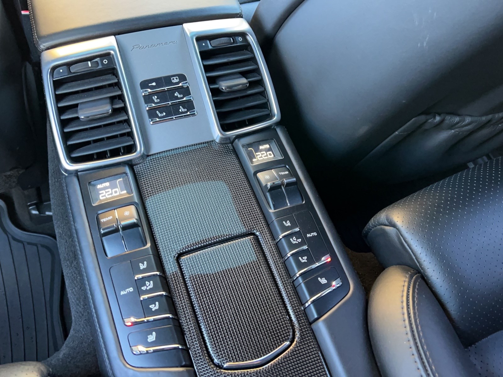 PORSCHE Panamera Turbo 4.8 PDK-image-23