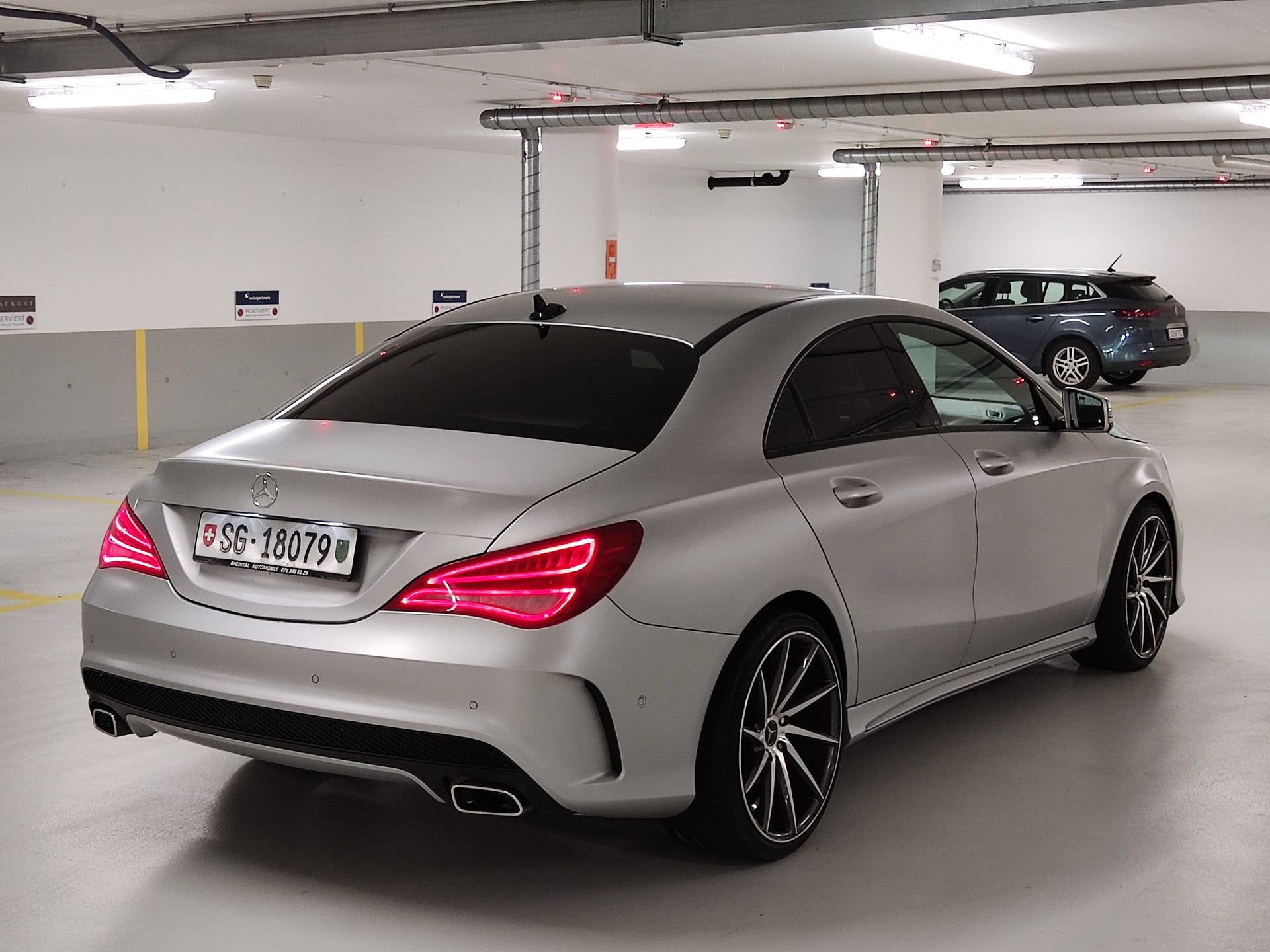 MERCEDES-BENZ CLA 250-image-5