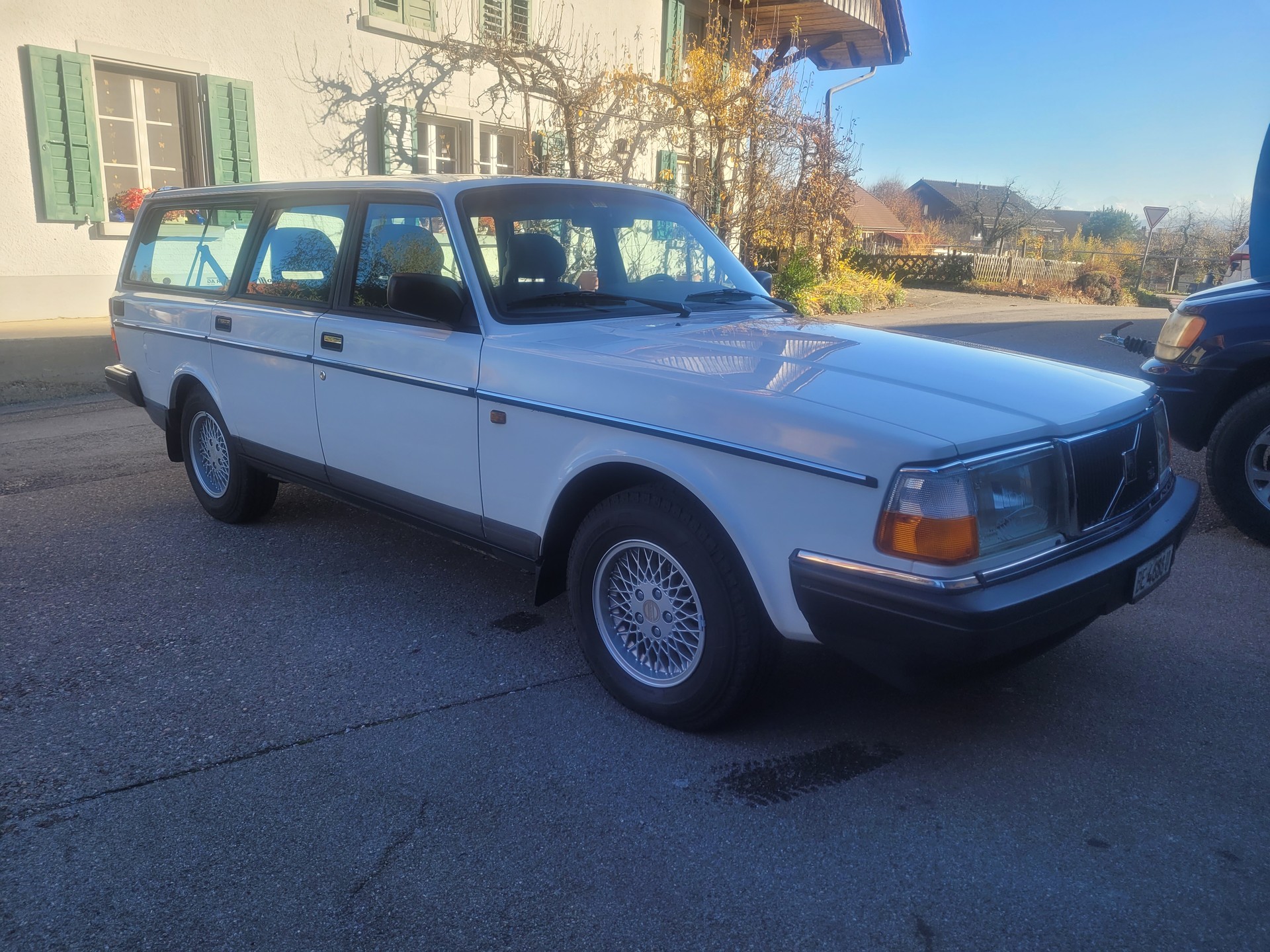 VOLVO 240 2.3 Classic-image-2