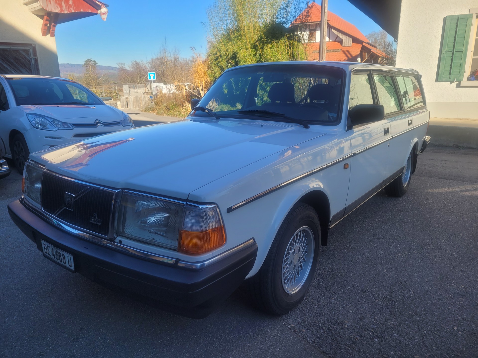 VOLVO 240 2.3 Classic-image-3