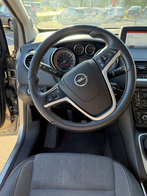 OPEL Meriva 1.4 Turbo Active Edition-image-12
