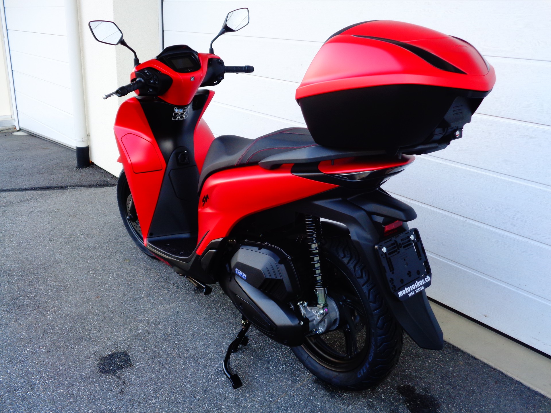HONDA SH 125 Sporty / Vetro Blue Edition-image-11