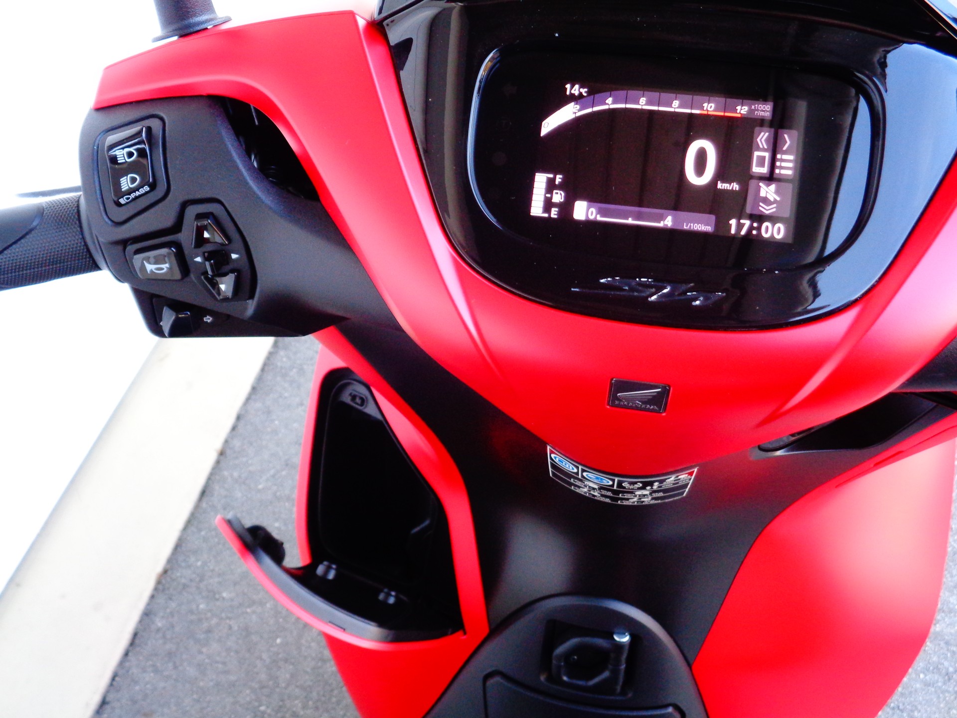 HONDA SH 125 Sporty / Vetro Blue Edition-image-13