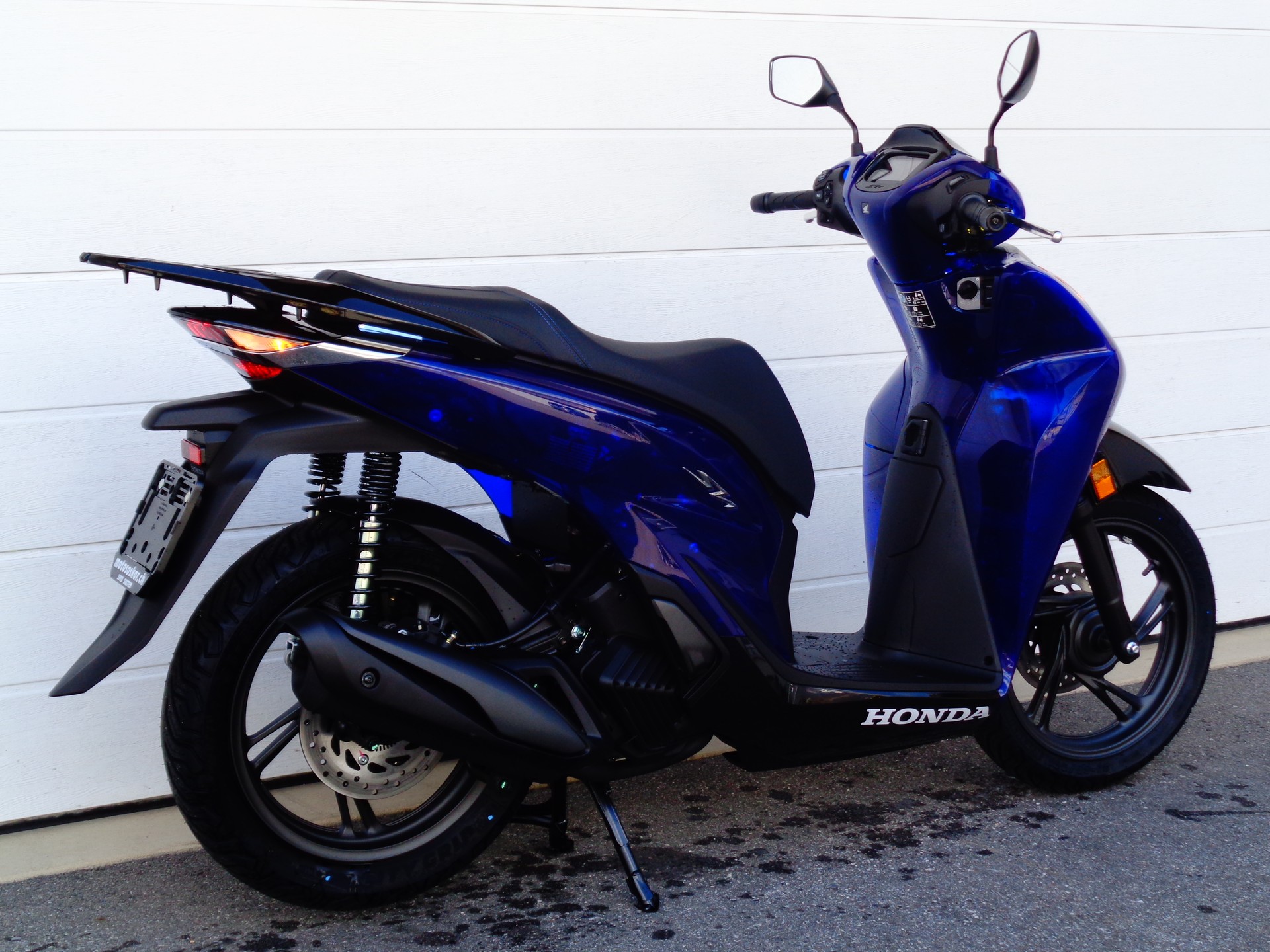 HONDA SH 125 Sporty / Vetro Blue Edition-image-6