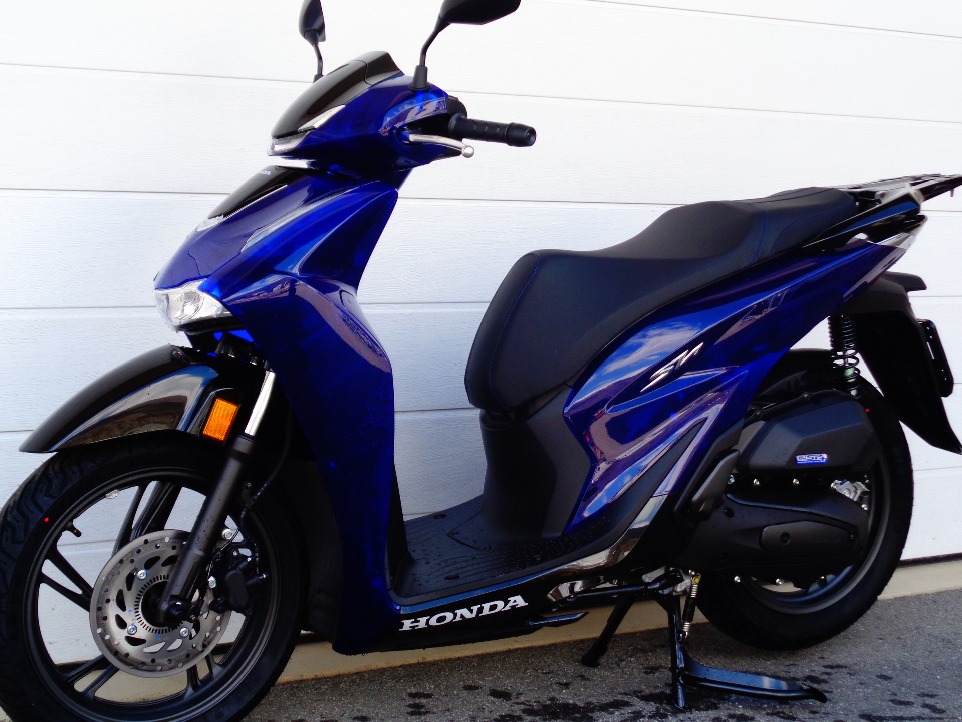 HONDA SH 125 Sporty / Vetro Blue Edition-image-10