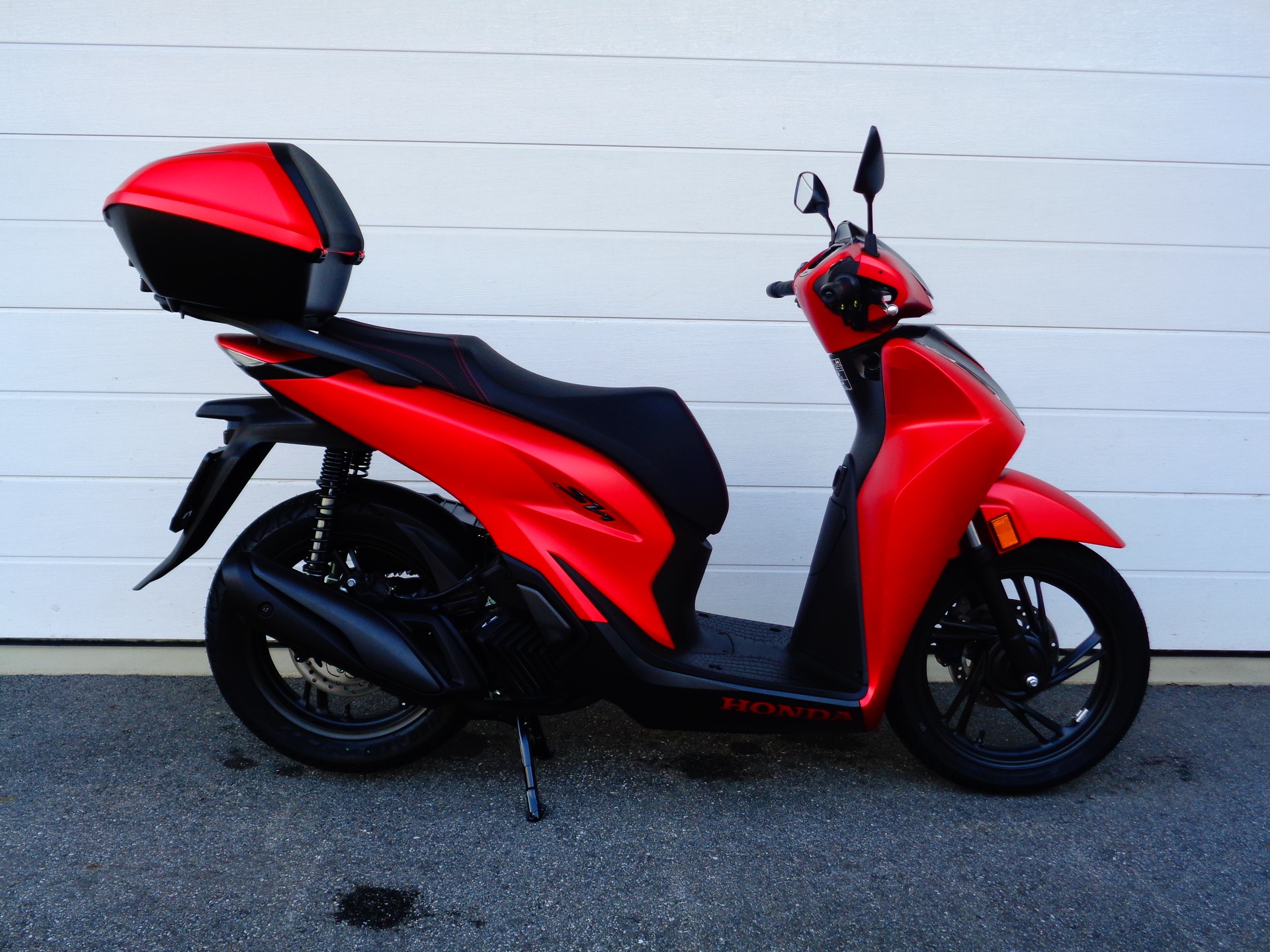 HONDA SH 125 Sporty / Vetro Blue Edition-image-3
