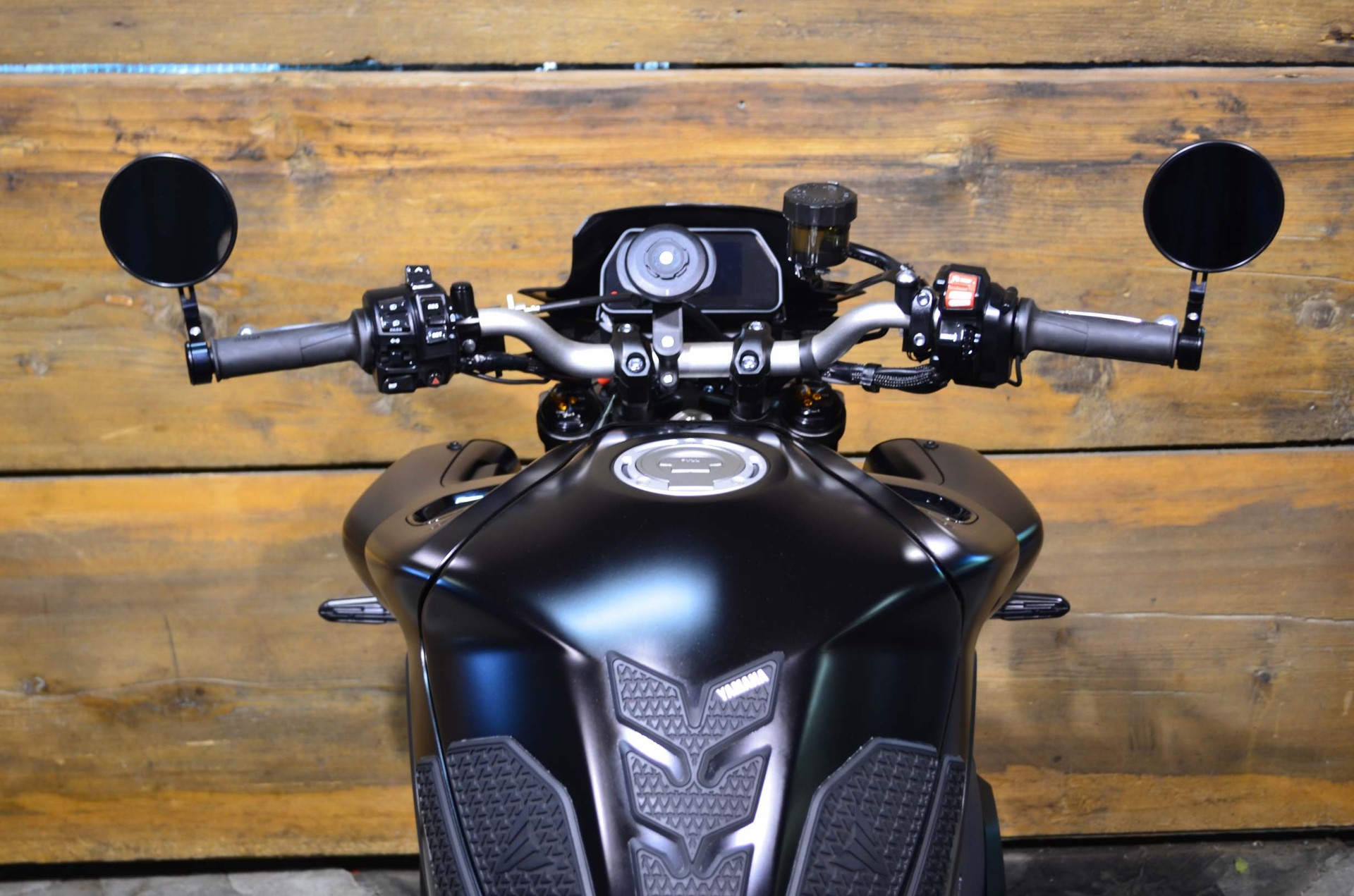 YAMAHA MT-10 ABS-image-2