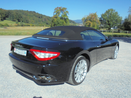 MASERATI GranCabrio-image-14