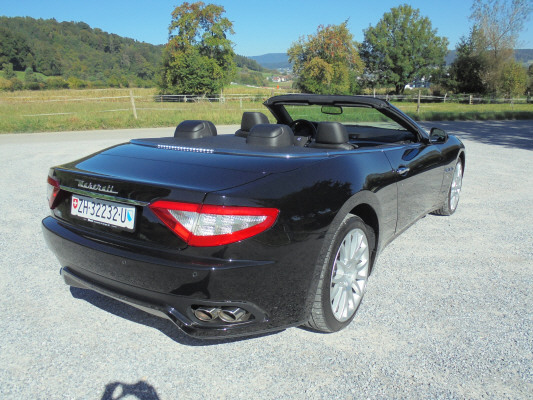 MASERATI GranCabrio-image-5