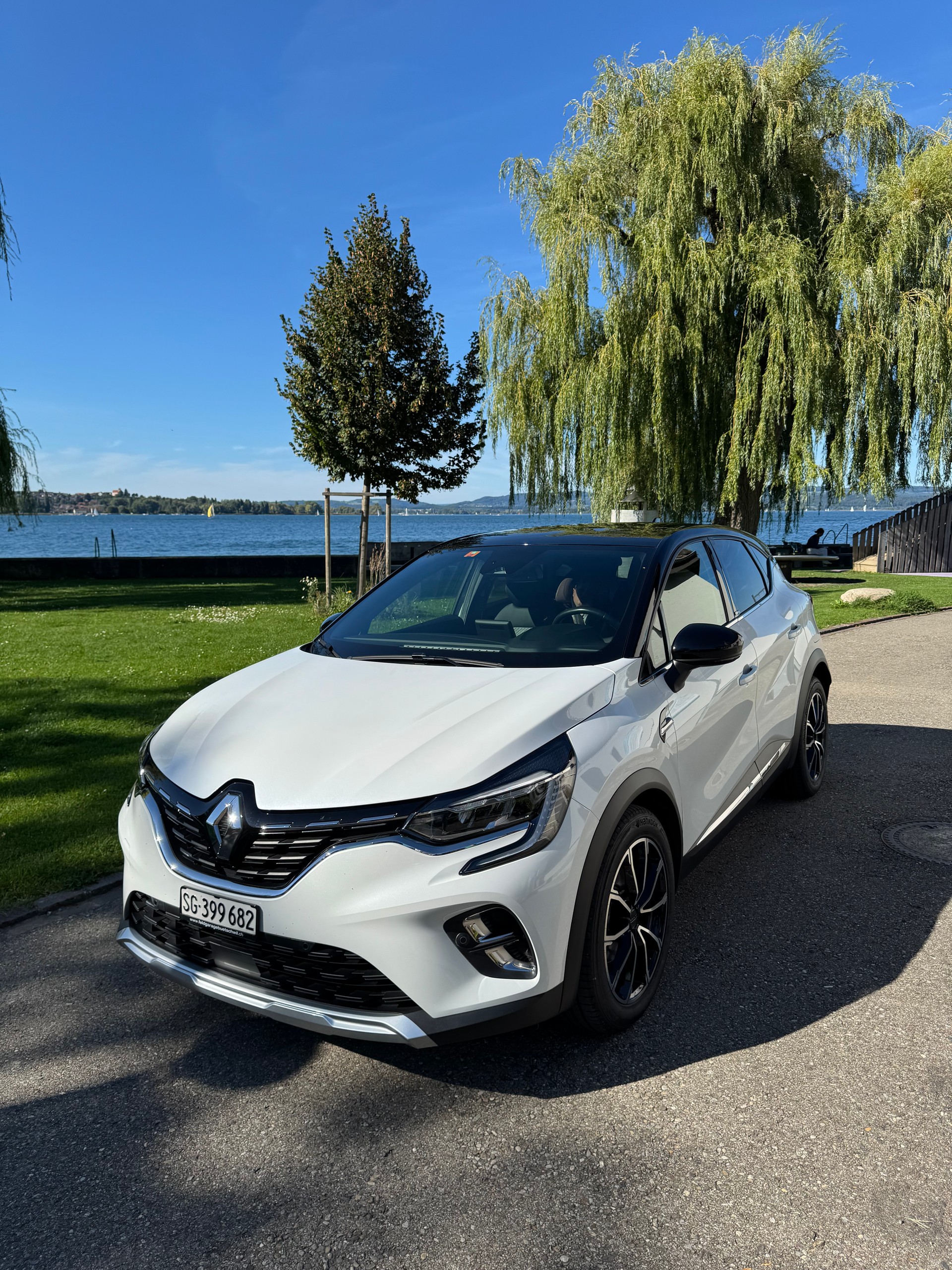 RENAULT E-Tech-image-1