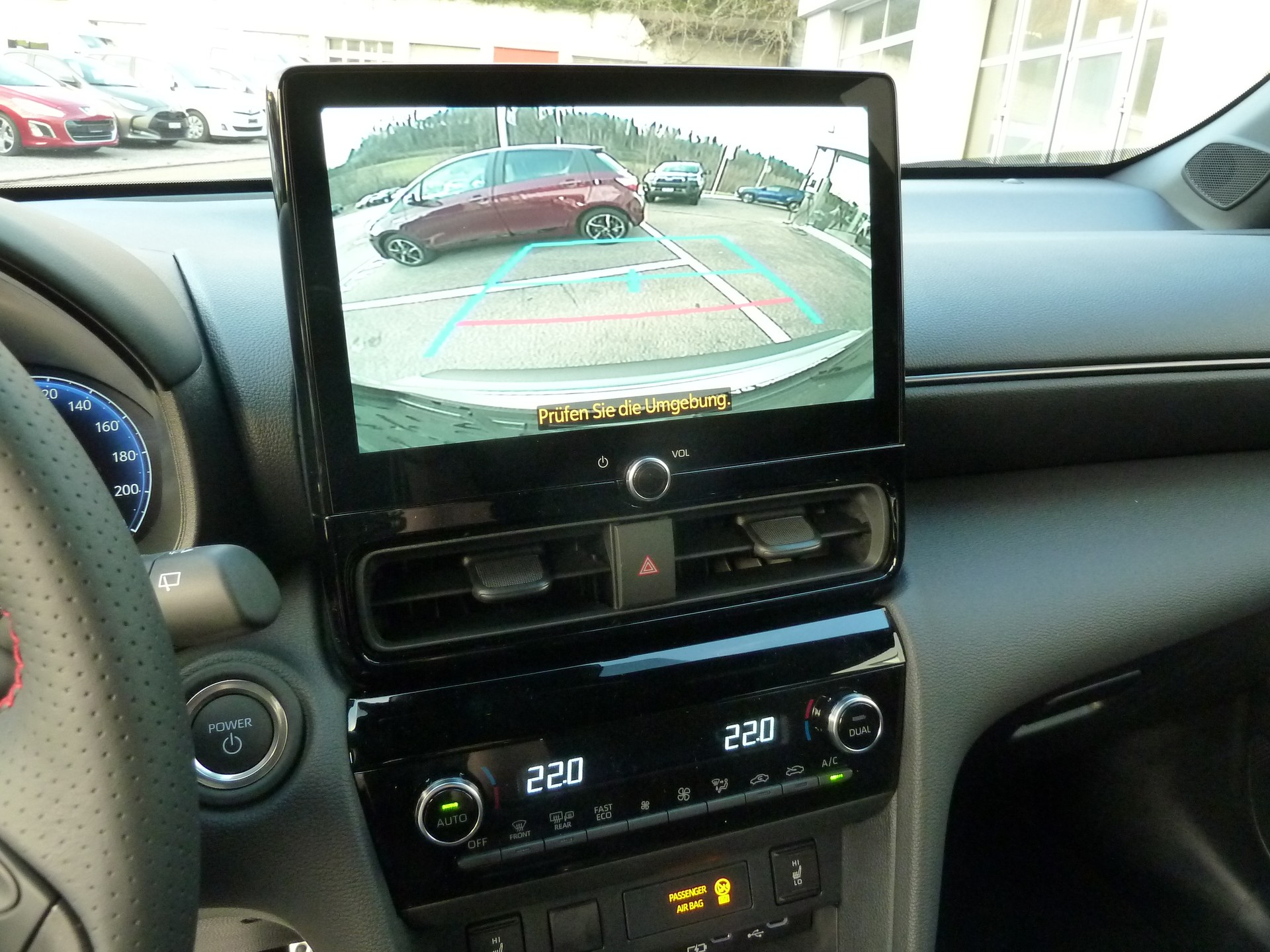 TOYOTA Yaris Cross 1.5 GR Sport e-CVT-image-14