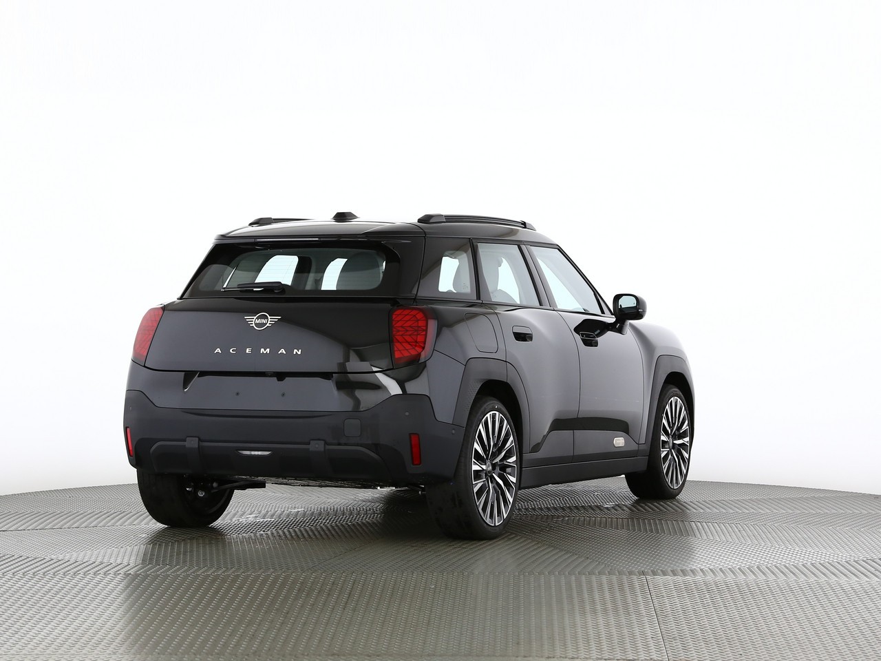 MINI Aceman E-showroom-element-1