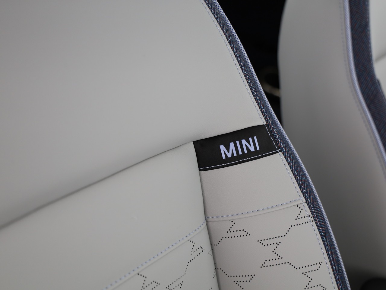 MINI Aceman E-image-12