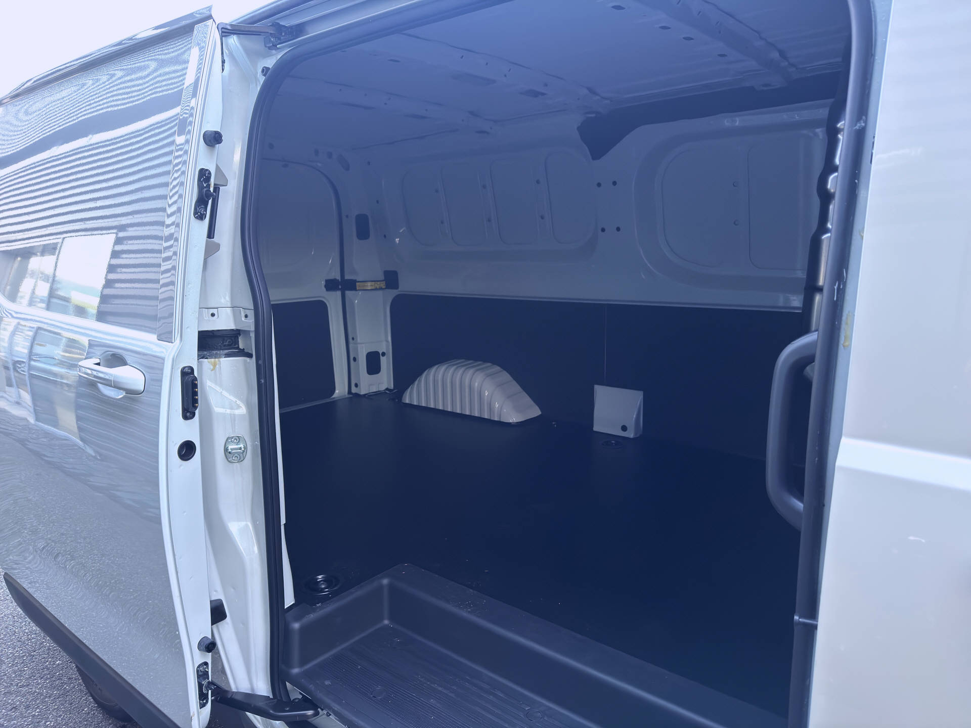 MAXUS eDeliver 7 Kaw. L2 E-Motor 77kWh-image-13