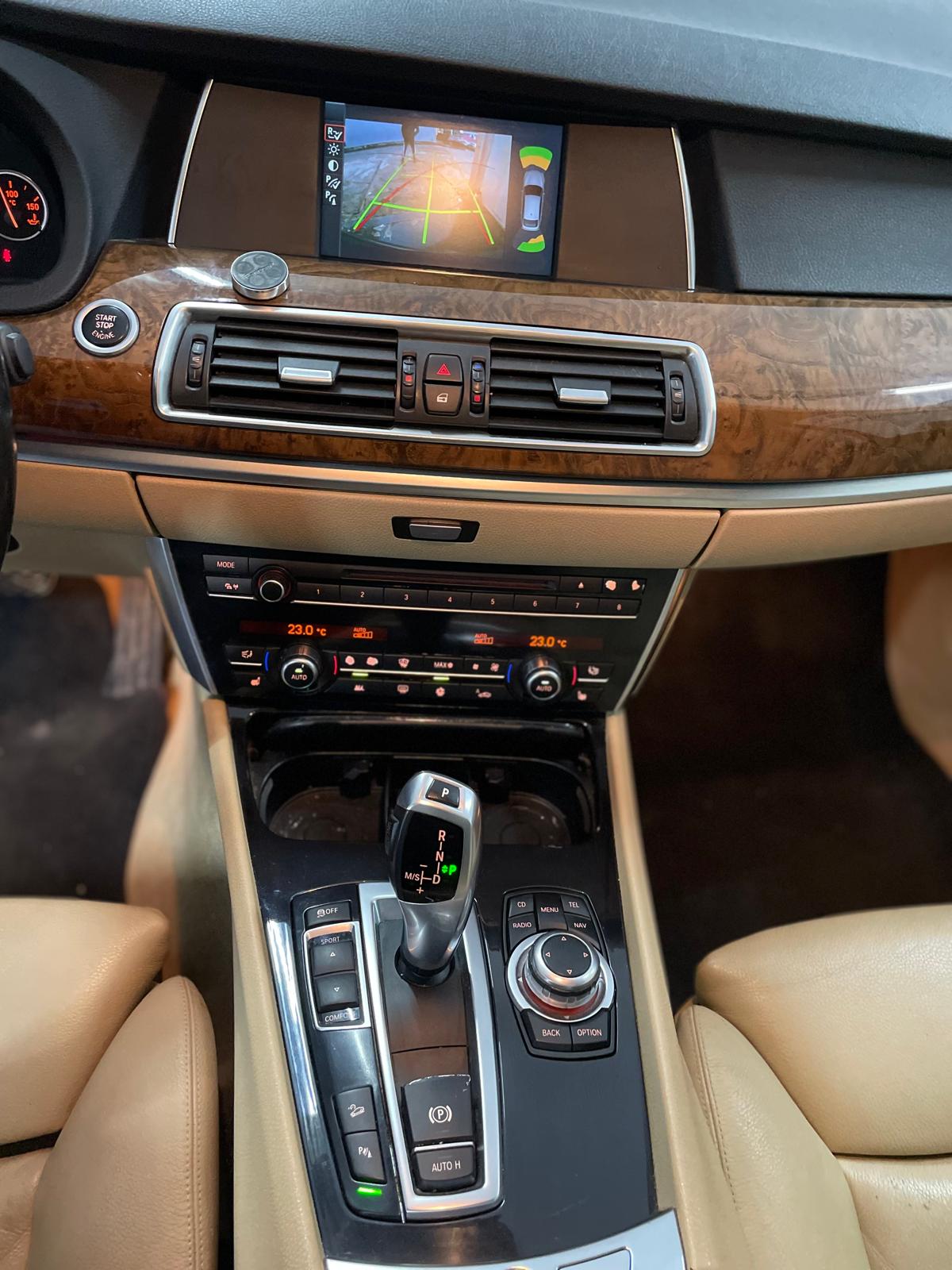 BMW 530d xDrive Gran Turismo-image-16
