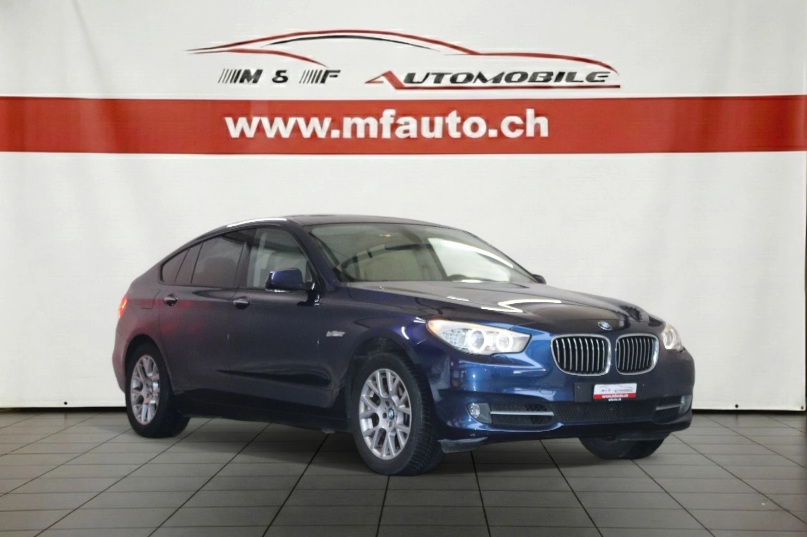 BMW 530d xDrive Gran Turismo-showroom-element-1