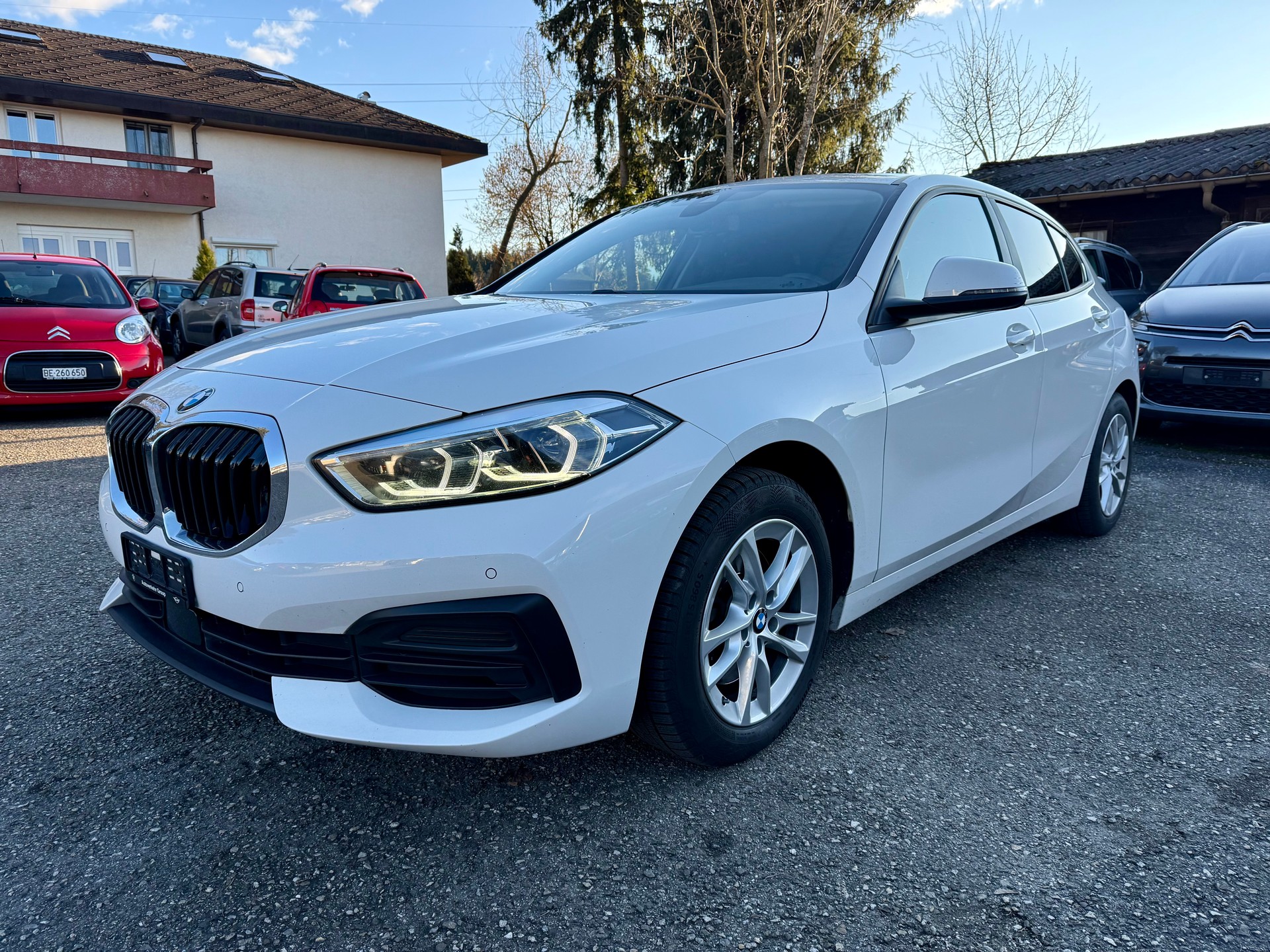 BMW 118i Essential Edition Steptronic