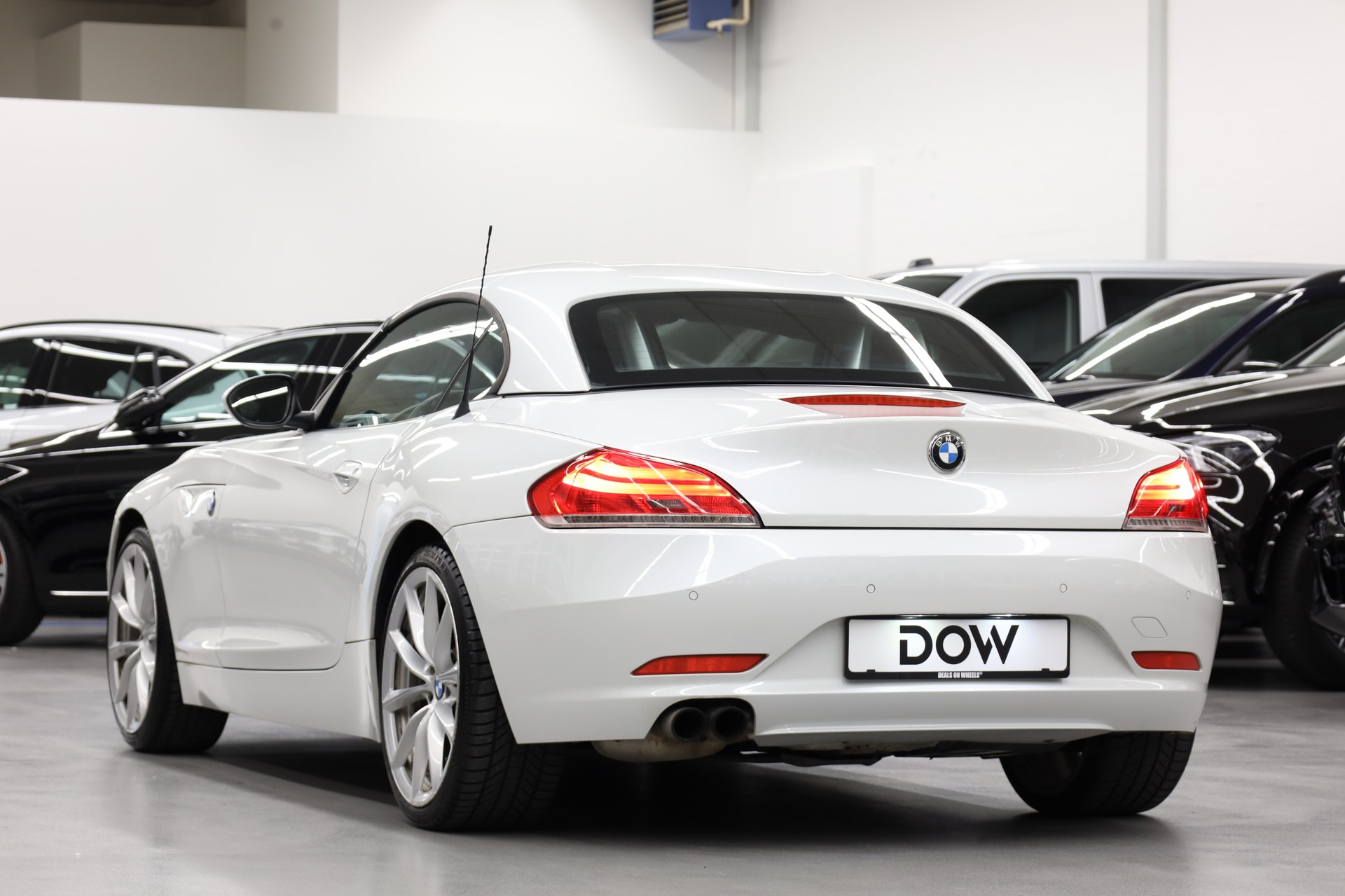 BMW Z4 20i sDrive Roadster-image-6