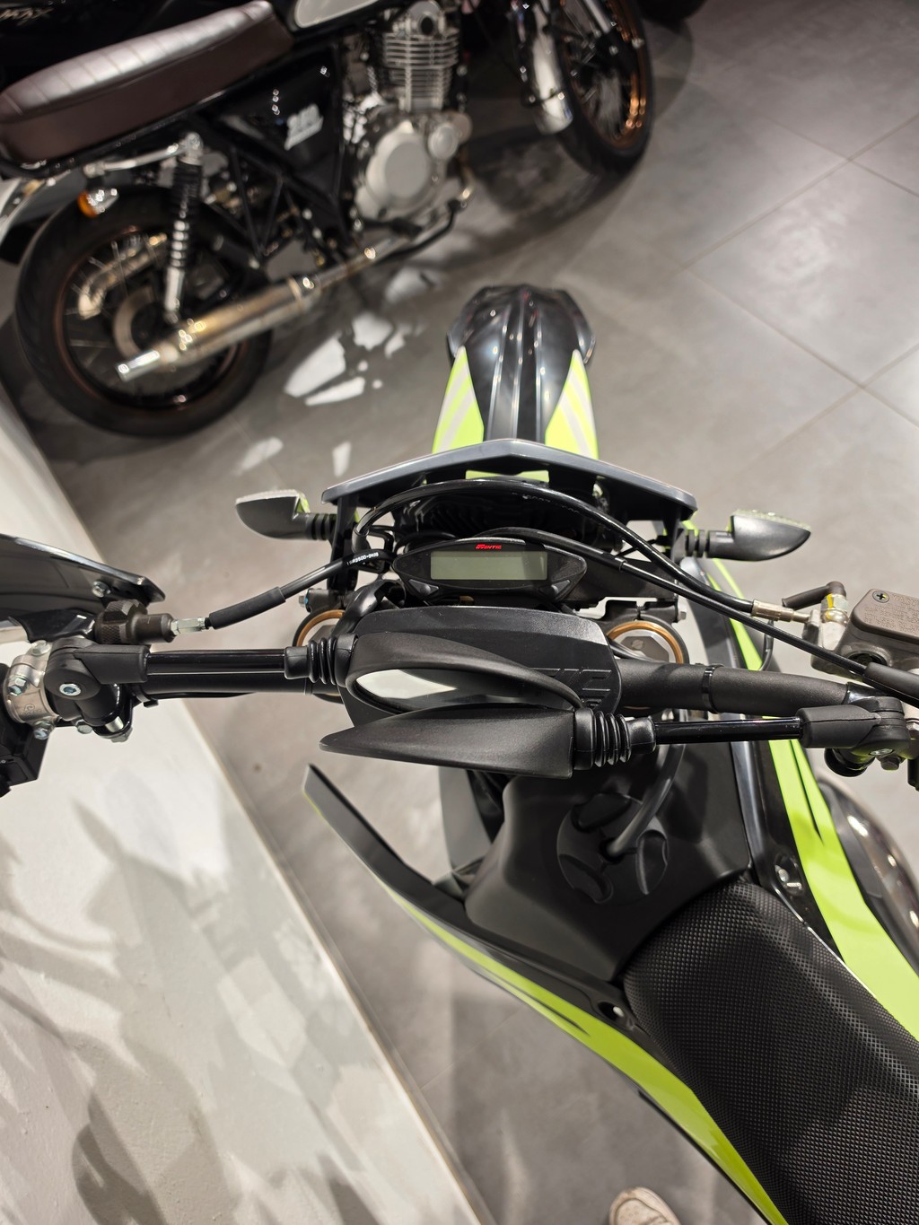 FANTIC XE 125-image-9
